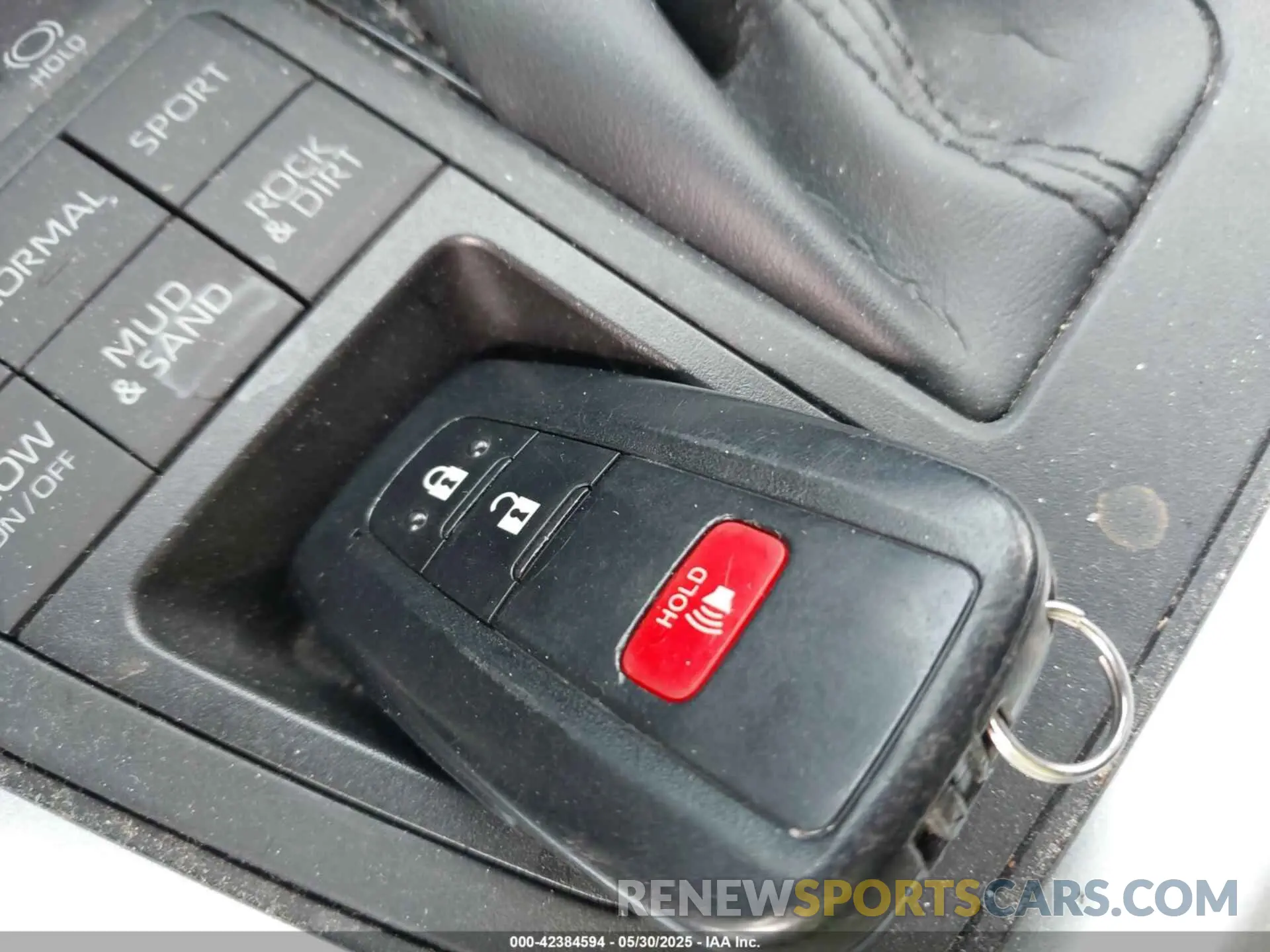 11 Фотография поврежденного автомобиля JTMP1RFV7MD069110 TOYOTA RAV4 2021