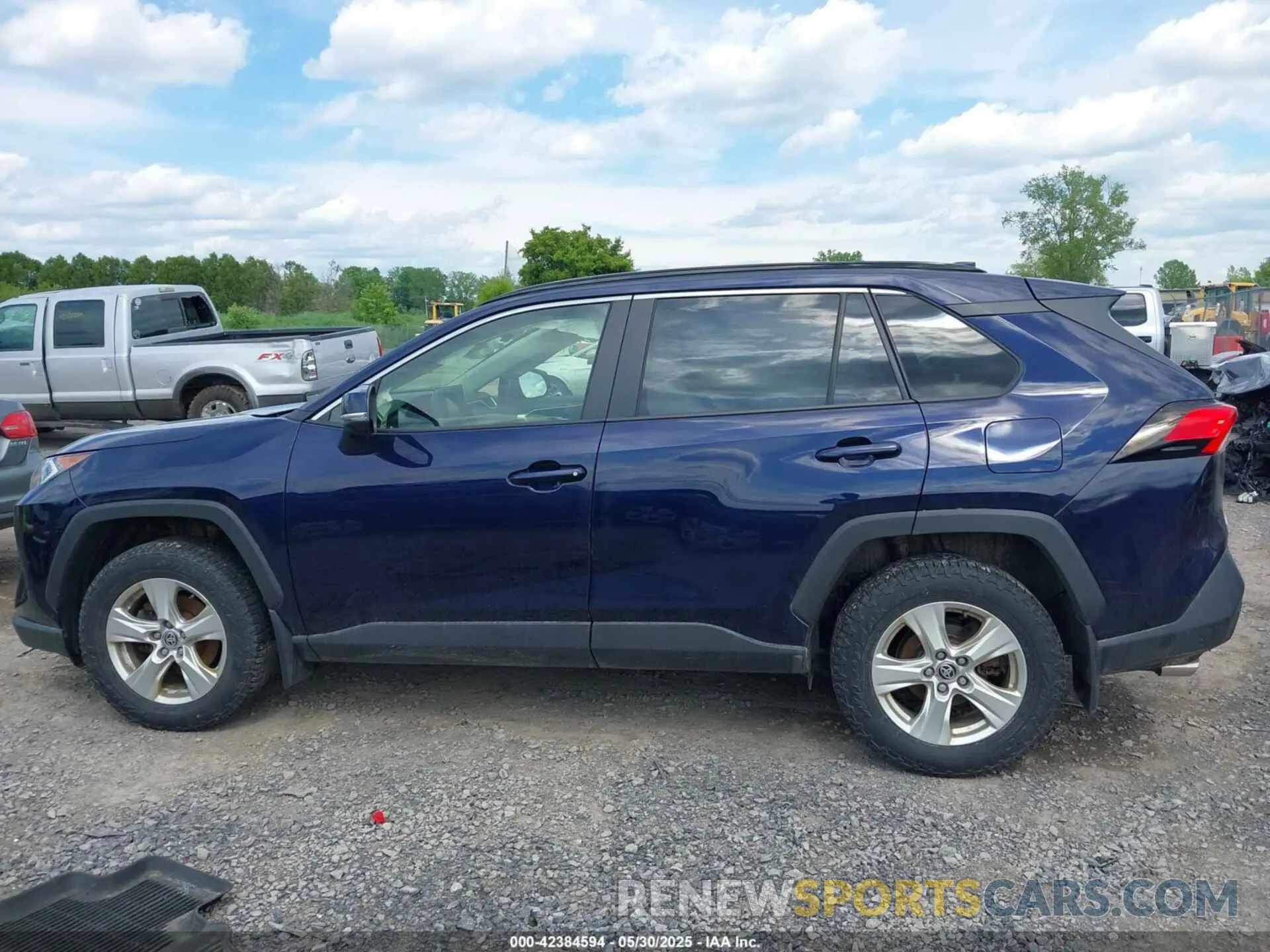 14 Фотография поврежденного автомобиля JTMP1RFV7MD069110 TOYOTA RAV4 2021