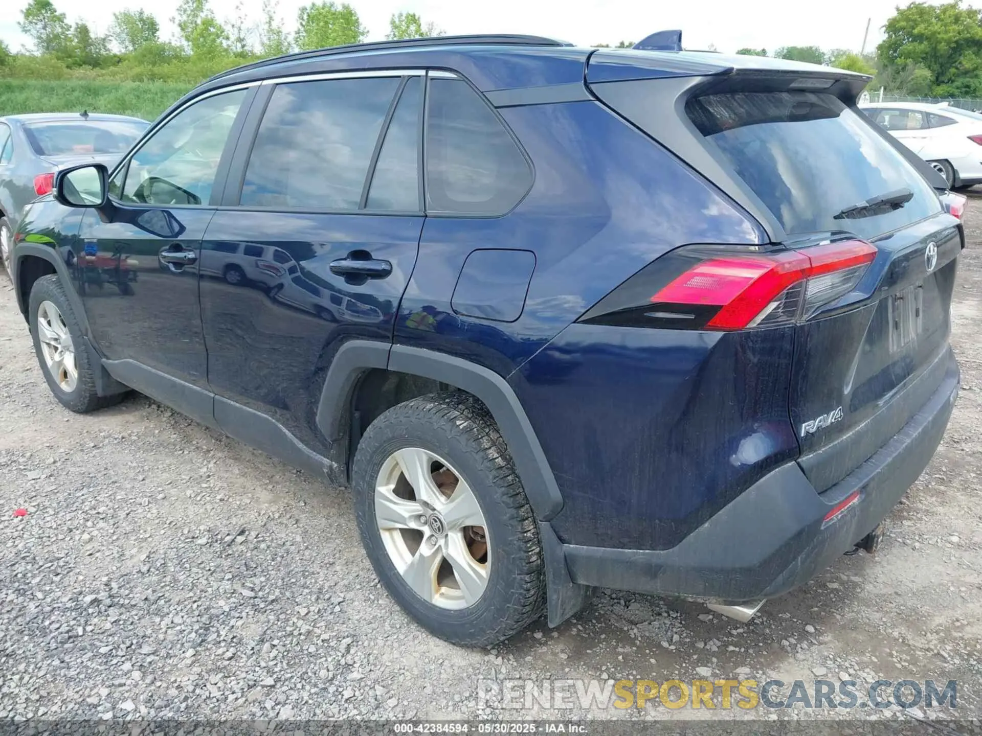 3 Фотография поврежденного автомобиля JTMP1RFV7MD069110 TOYOTA RAV4 2021