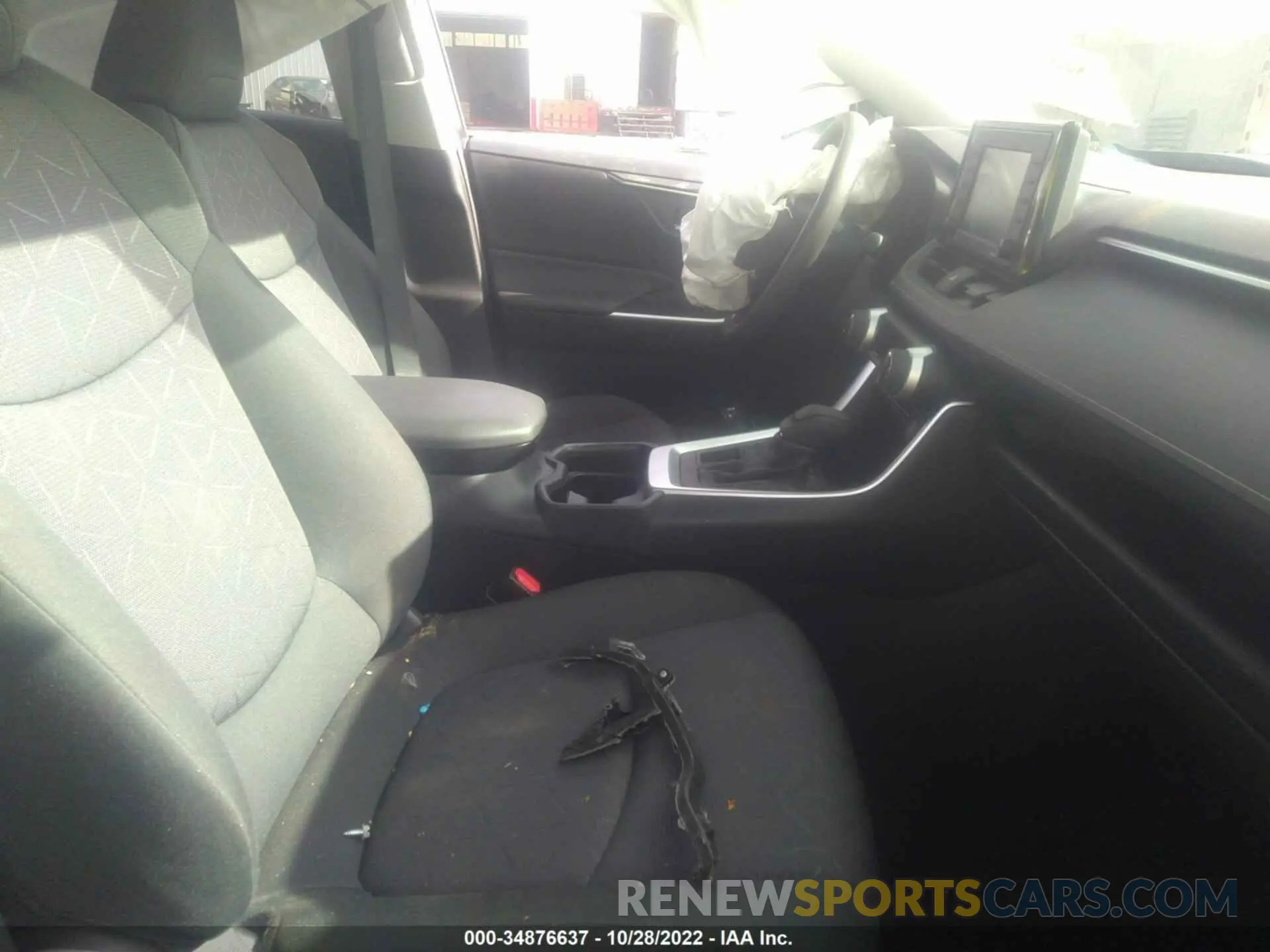 5 Фотография поврежденного автомобиля JTMP1RFV9MD075748 TOYOTA RAV4 2021