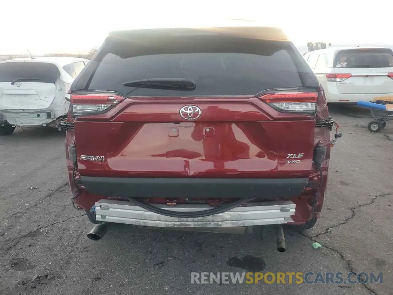 6 Фотография поврежденного автомобиля JTMP1RFVXMD072891 TOYOTA RAV4 2021