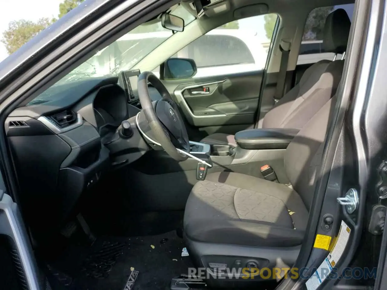 7 Photograph of a damaged car JTMR6RFV2MD017362 TOYOTA RAV4 2021