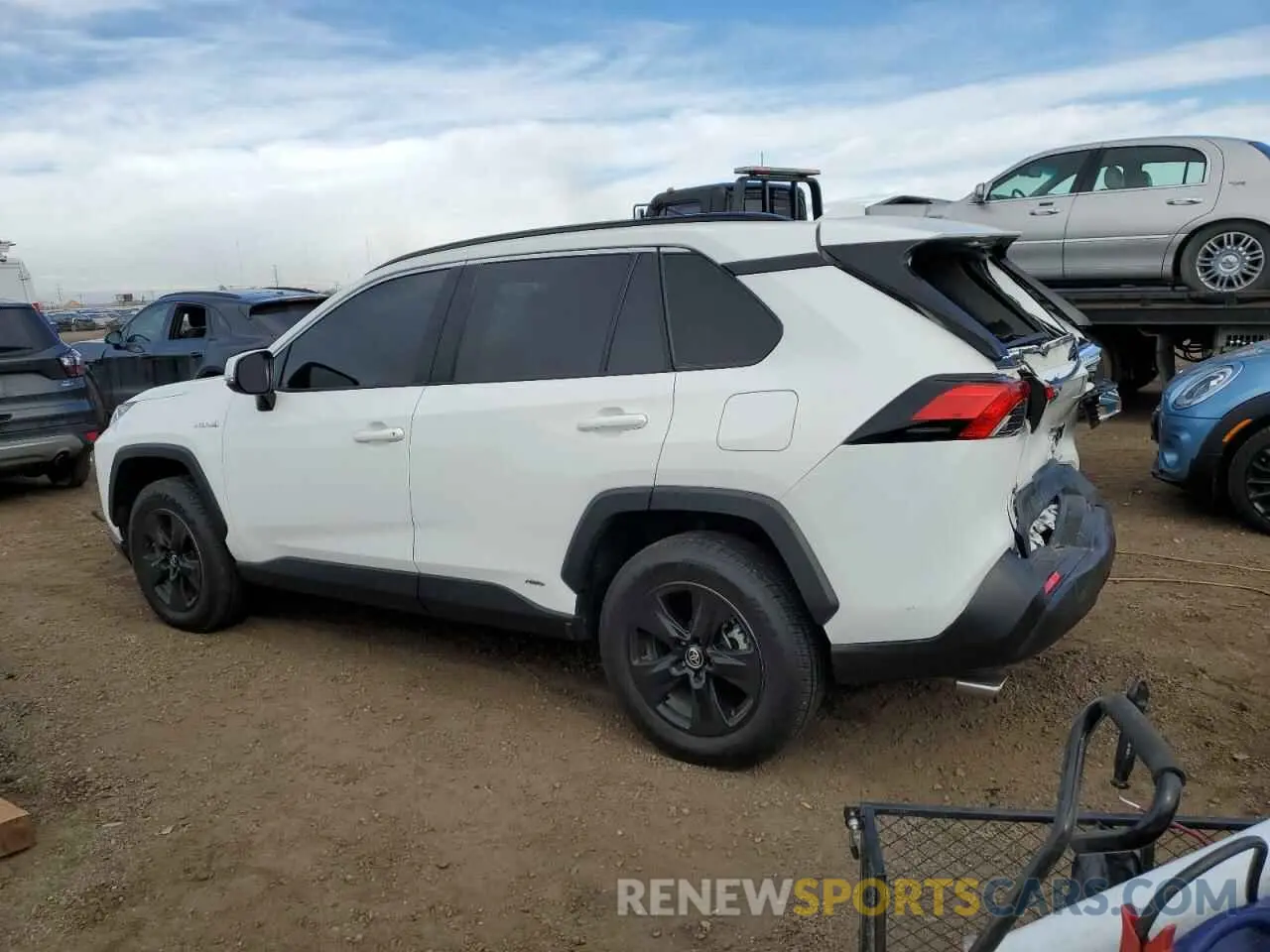 2 Фотография поврежденного автомобиля JTMRWRFV0MD135331 TOYOTA RAV4 2021