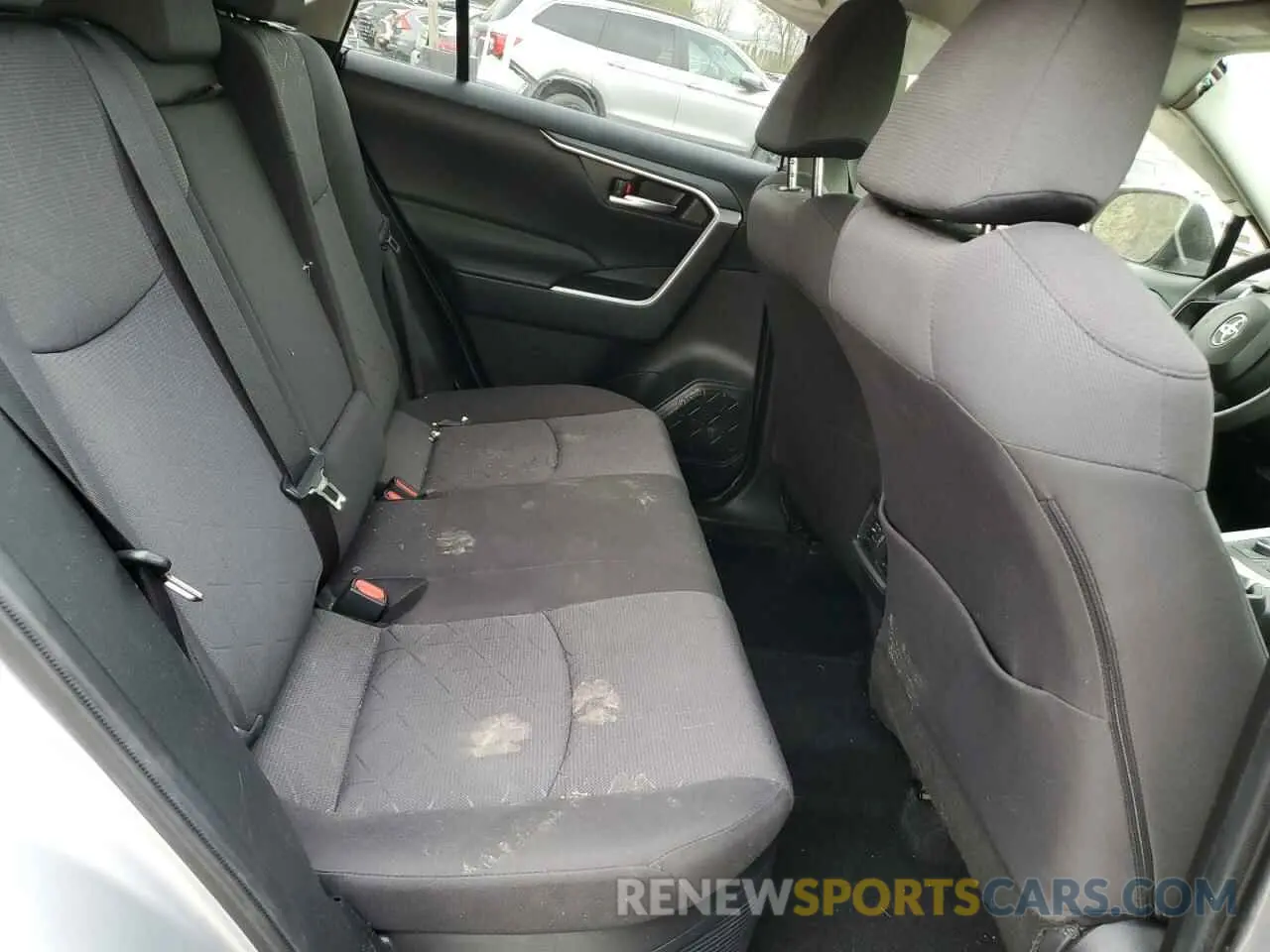 11 Фотография поврежденного автомобиля JTMRWRFV8MD124593 TOYOTA RAV4 2021