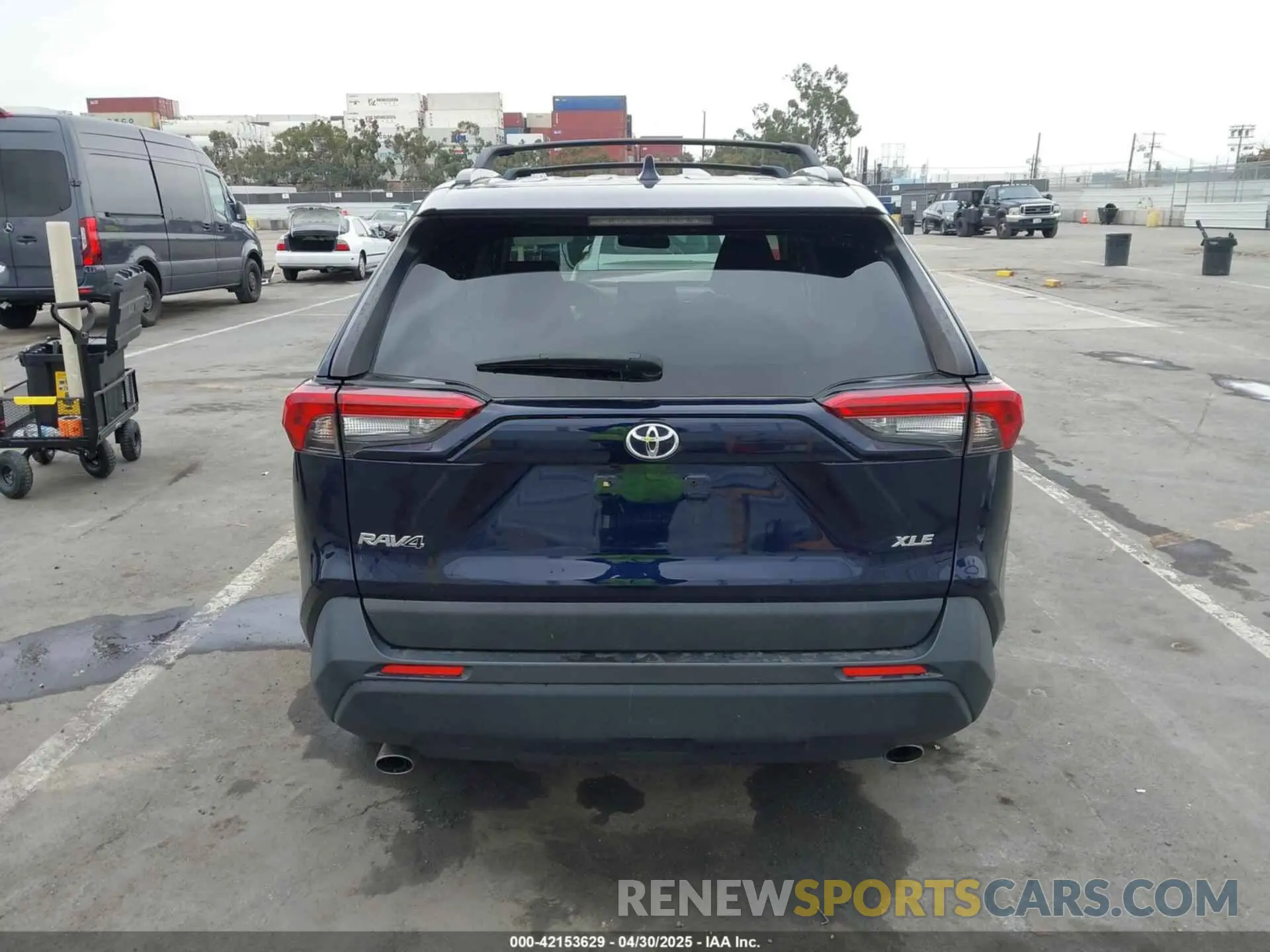 16 Photograph of a damaged car JTMW1RFV1MD062147 TOYOTA RAV4 2021