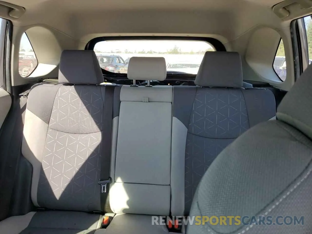 10 Photograph of a damaged car JTMW1RFV9MD071369 TOYOTA RAV4 2021