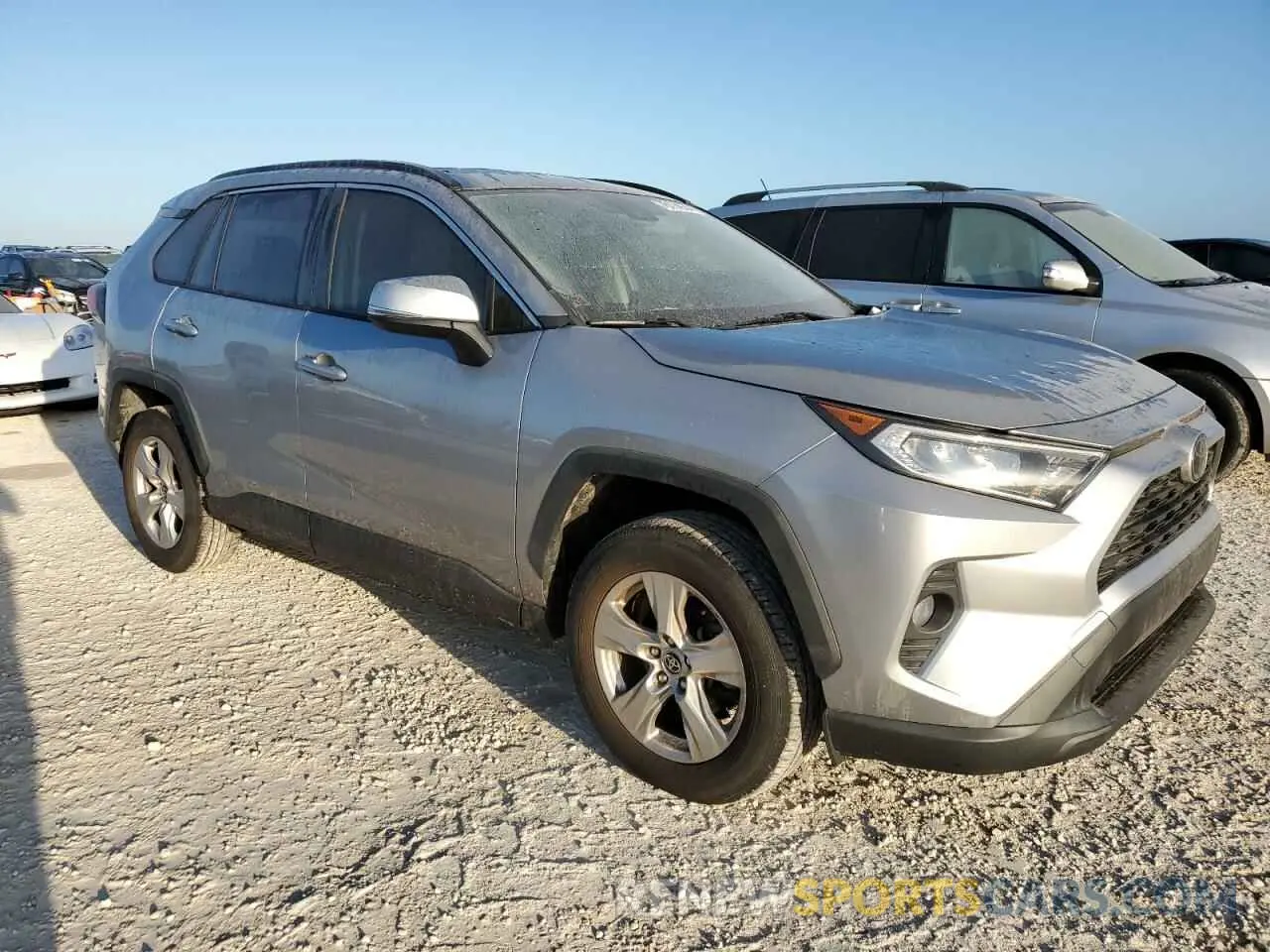 4 Фотография поврежденного автомобиля JTMW1RFVXMD062972 TOYOTA RAV4 2021