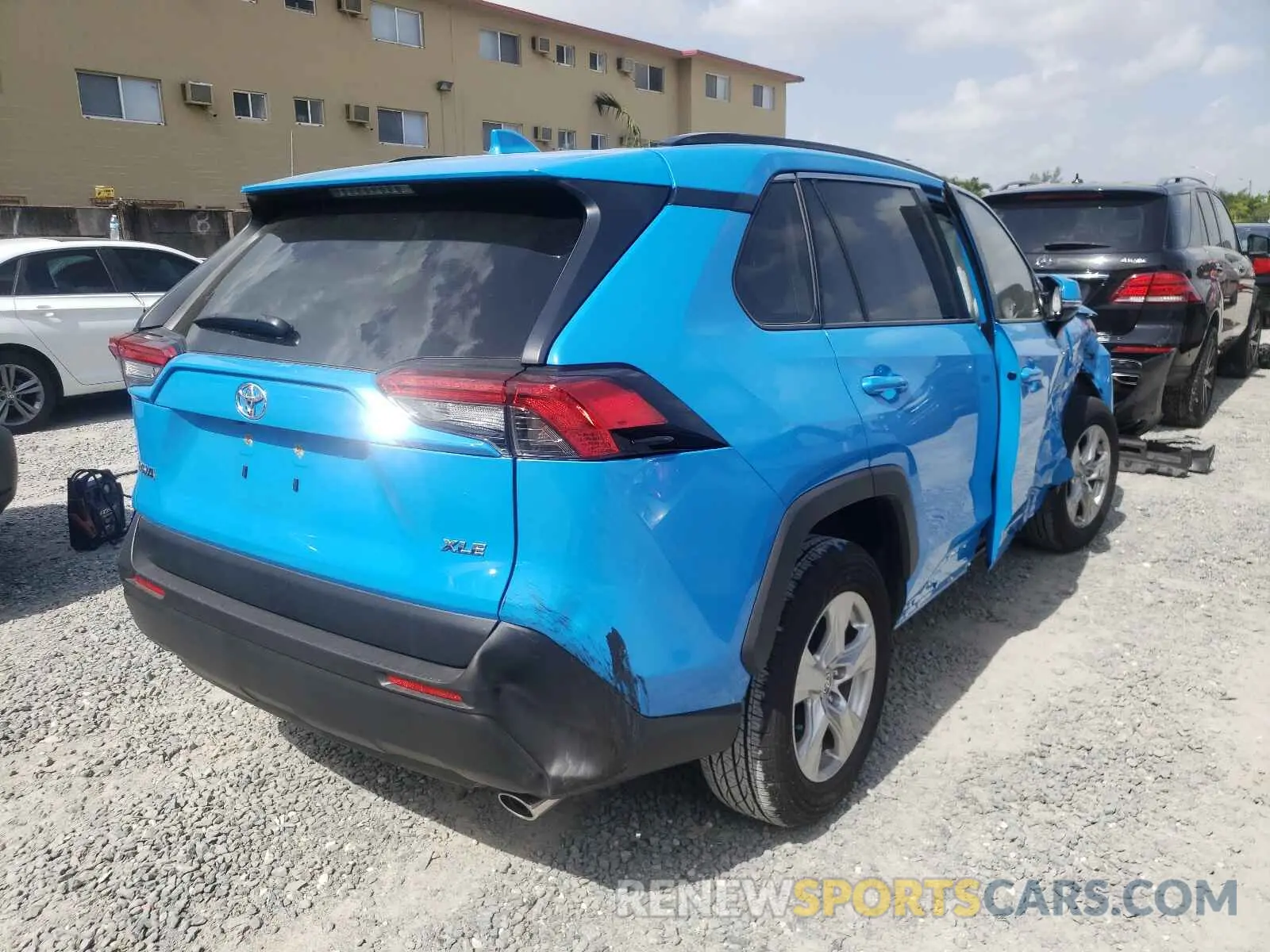 4 Photograph of a damaged car JTMW1RFVXMD070814 TOYOTA RAV4 2021
