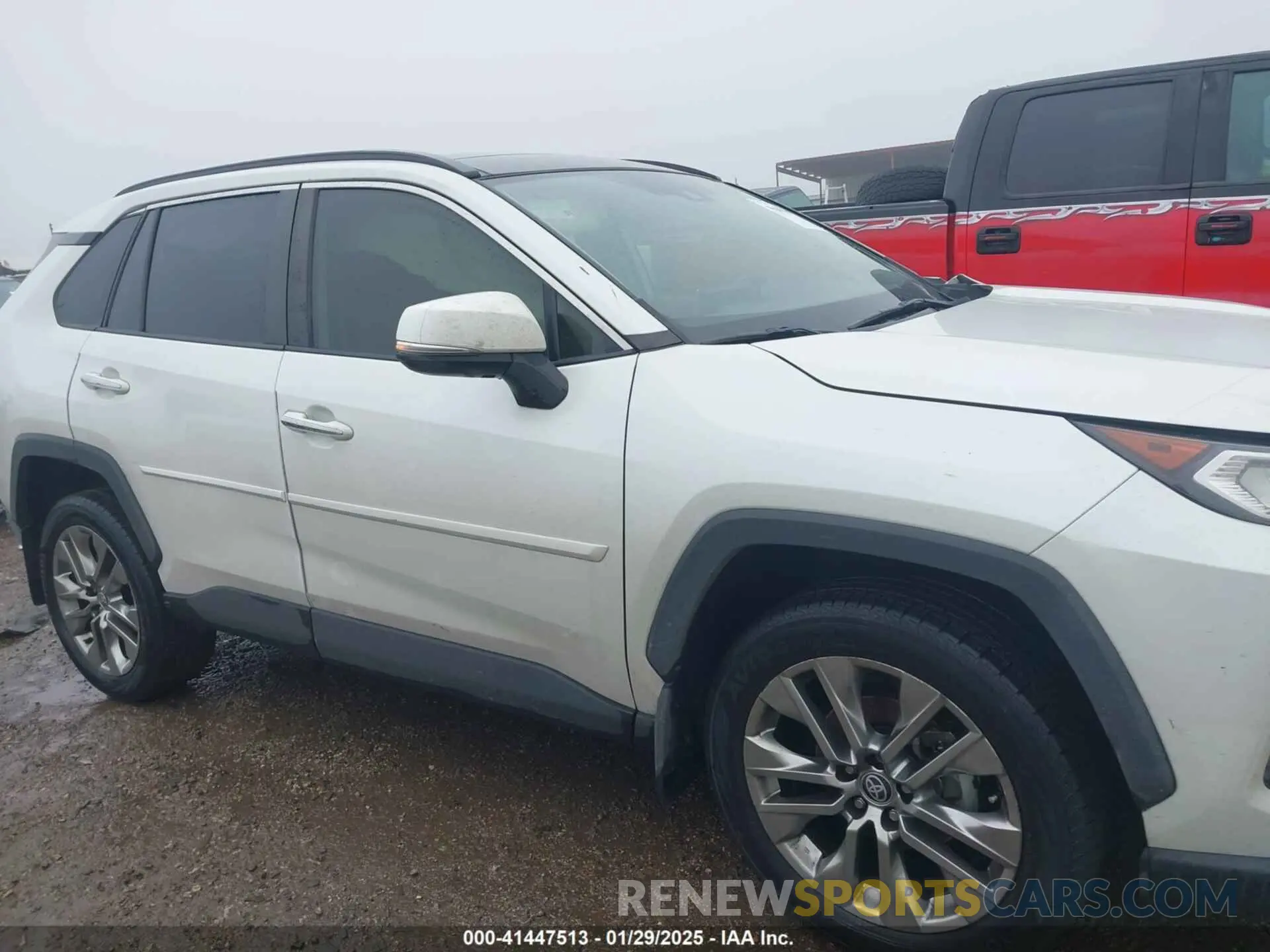 13 Фотография поврежденного автомобиля JTMY1RFV0MJ023477 TOYOTA RAV4 2021