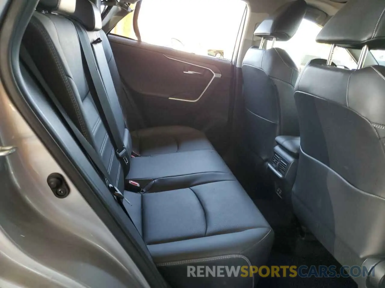 10 Фотография поврежденного автомобиля JTMY1RFV8MD066589 TOYOTA RAV4 2021