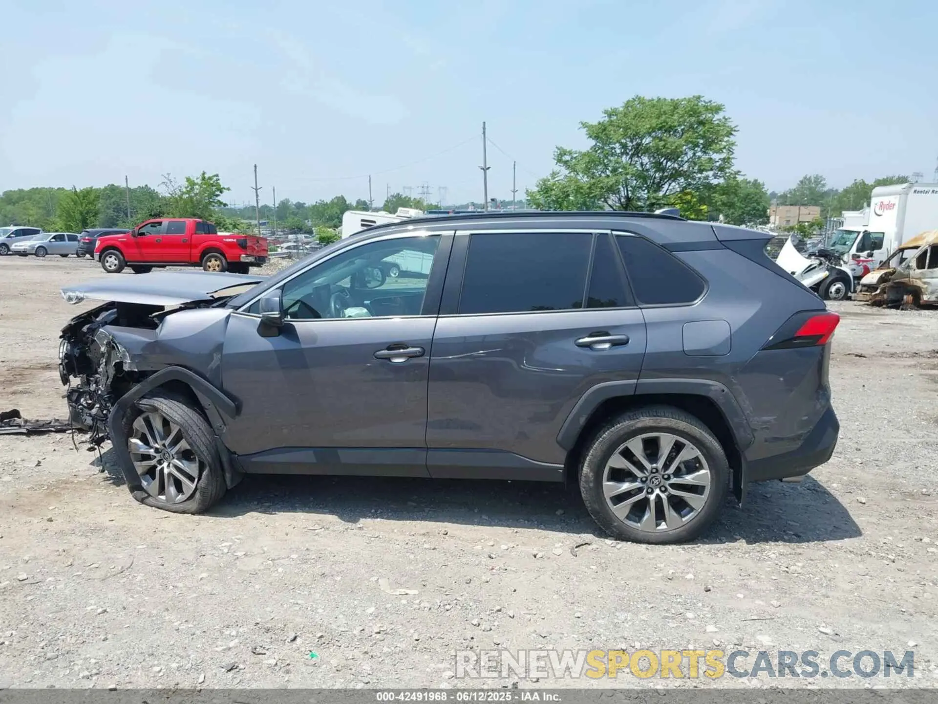 15 Photograph of a damaged car 2T3A1RFV4NC288327 TOYOTA RAV4 2022