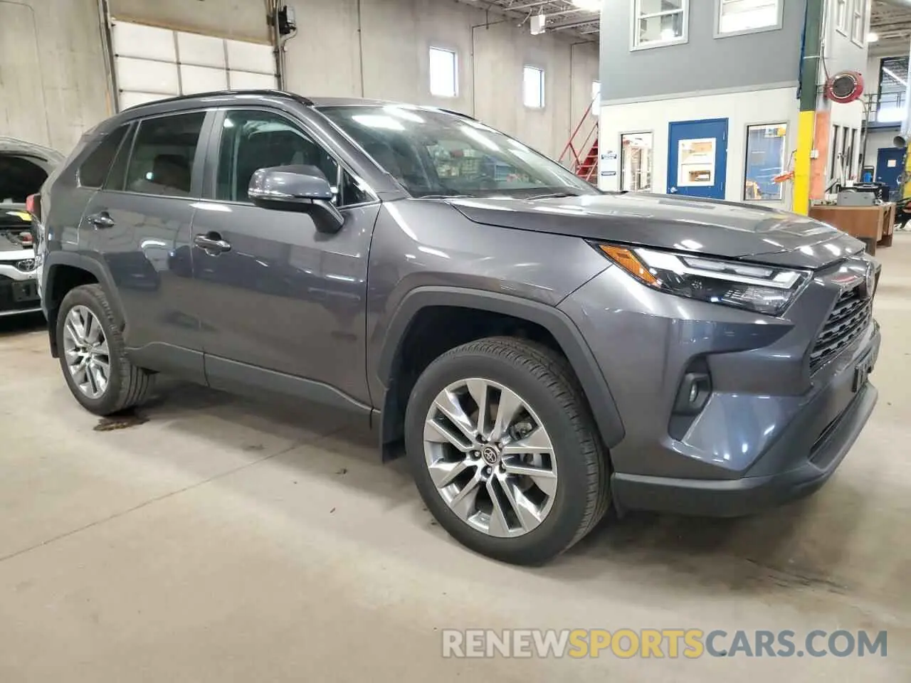 4 Photograph of a damaged car 2T3A1RFV4NC308169 TOYOTA RAV4 2022