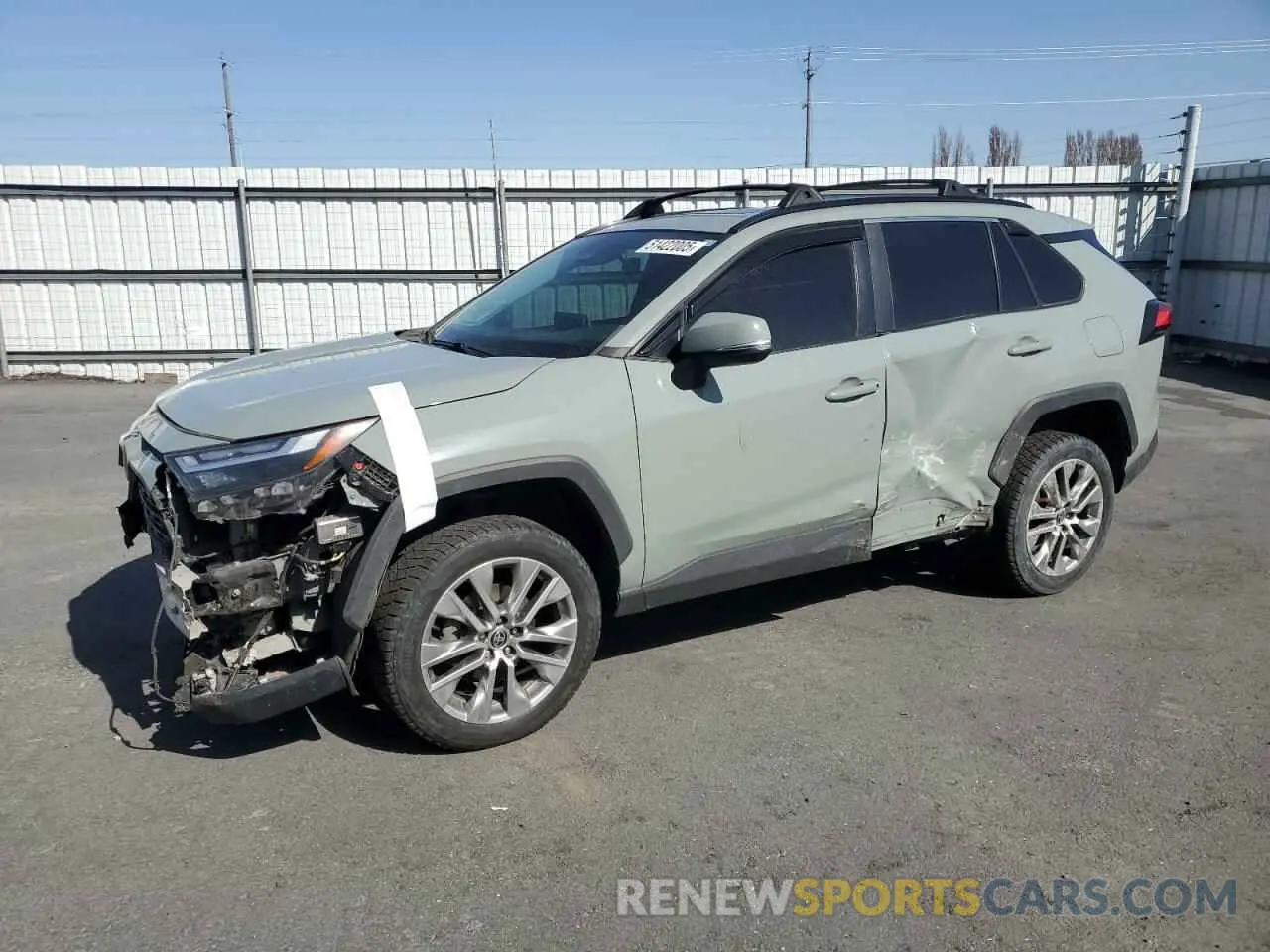 1 Photograph of a damaged car 2T3A1RFV5NW276220 TOYOTA RAV4 2022