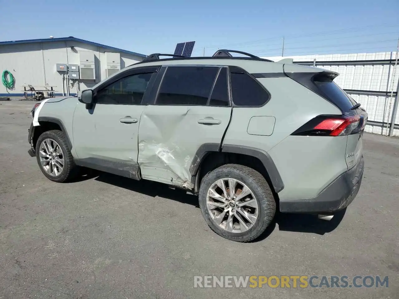2 Photograph of a damaged car 2T3A1RFV5NW276220 TOYOTA RAV4 2022