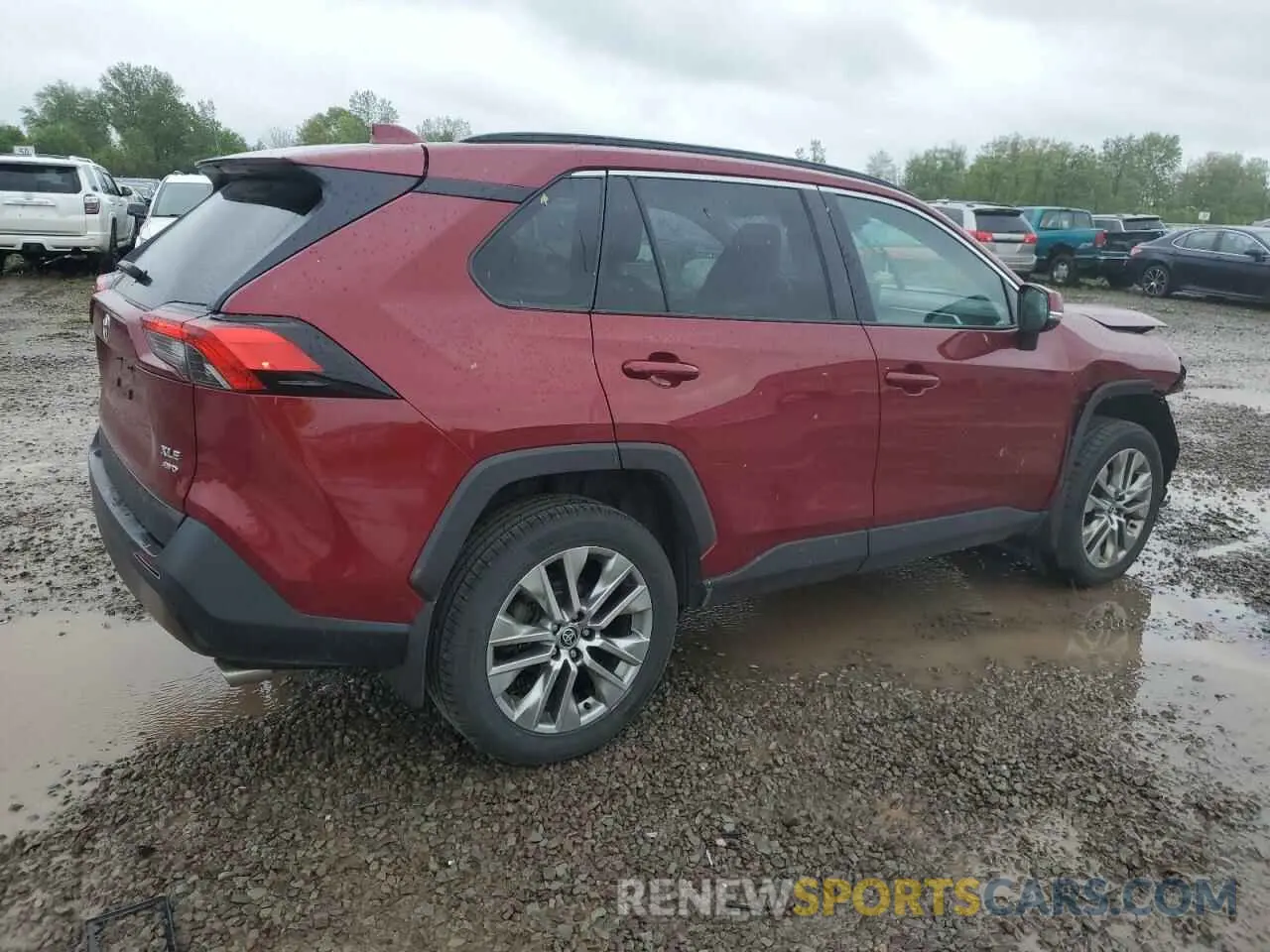 3 Photograph of a damaged car 2T3A1RFV5NW303173 TOYOTA RAV4 2022