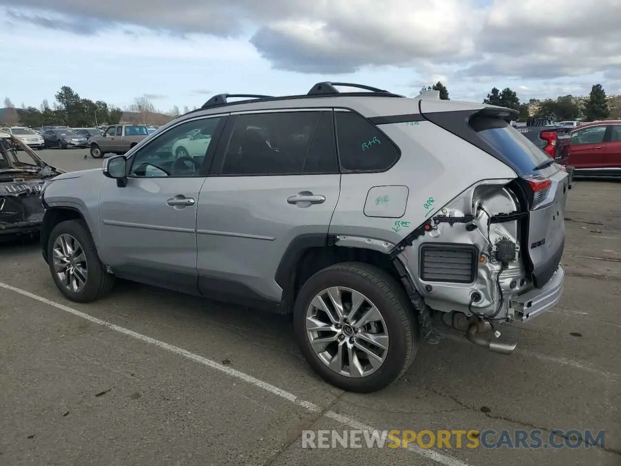 2 Фотография поврежденного автомобиля 2T3A1RFV7NW253330 TOYOTA RAV4 2022
