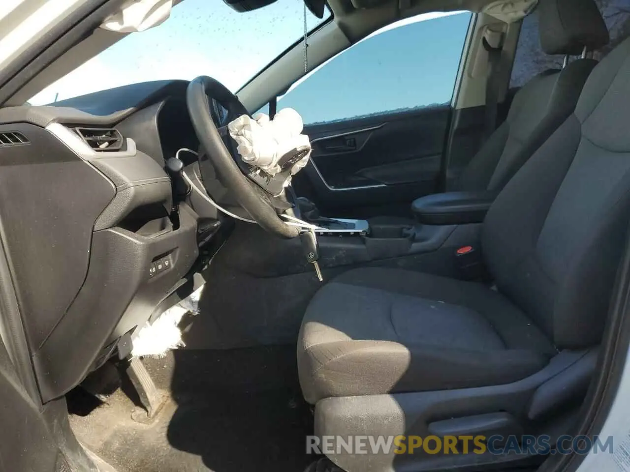 7 Photograph of a damaged car 2T3B1RFVXNC300386 TOYOTA RAV4 2022