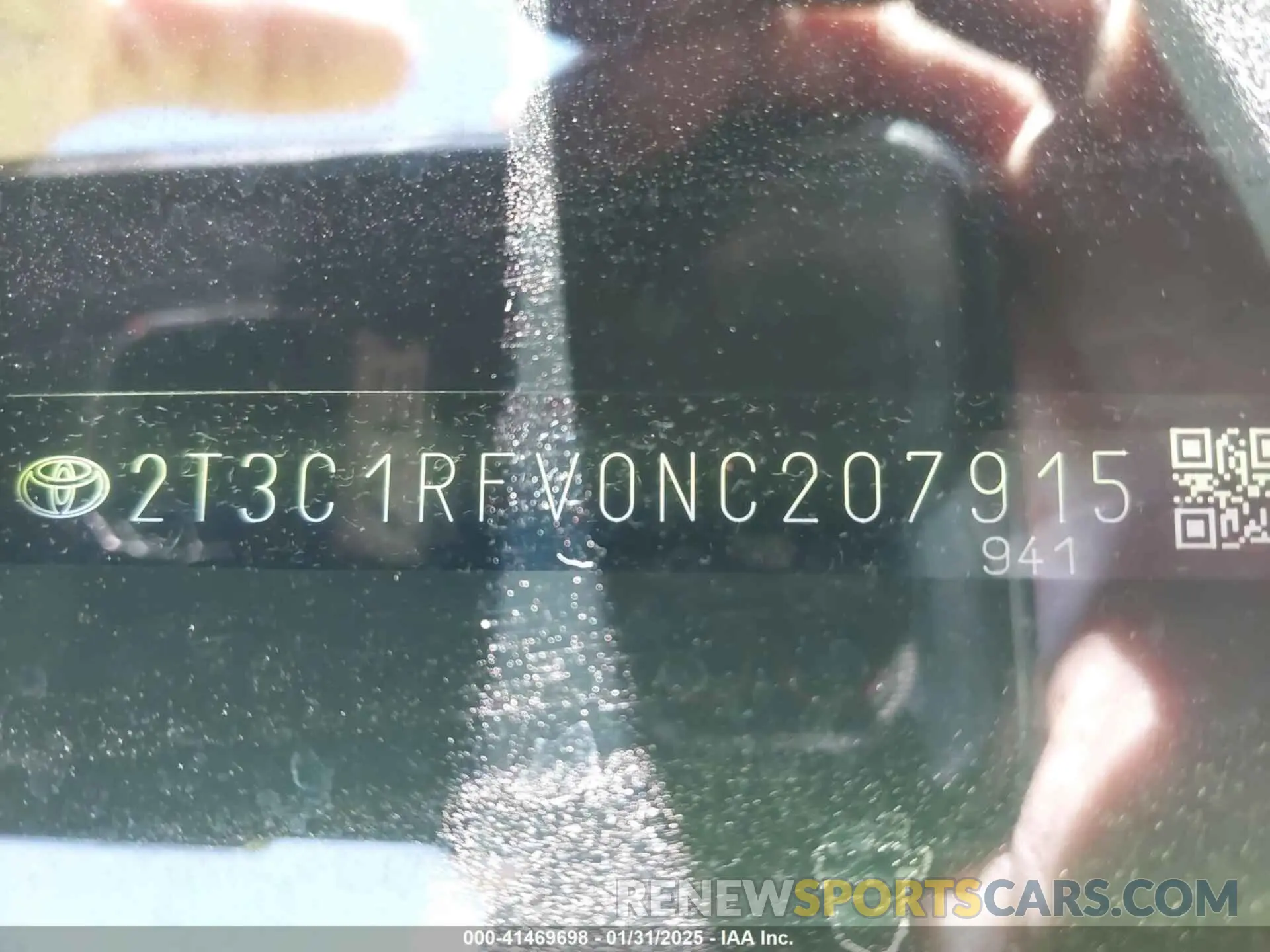 9 Photograph of a damaged car 2T3C1RFV0NC207915 TOYOTA RAV4 2022