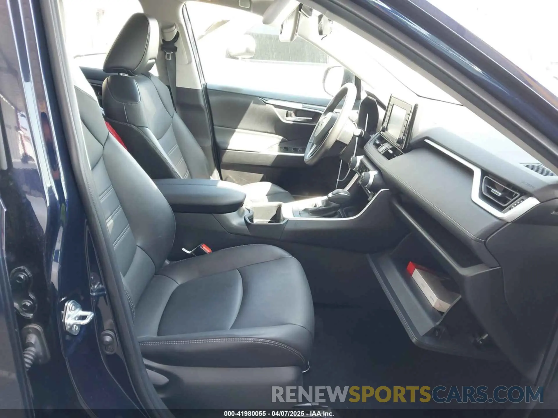 5 Фотография поврежденного автомобиля 2T3C1RFV1NW202494 TOYOTA RAV4 2022