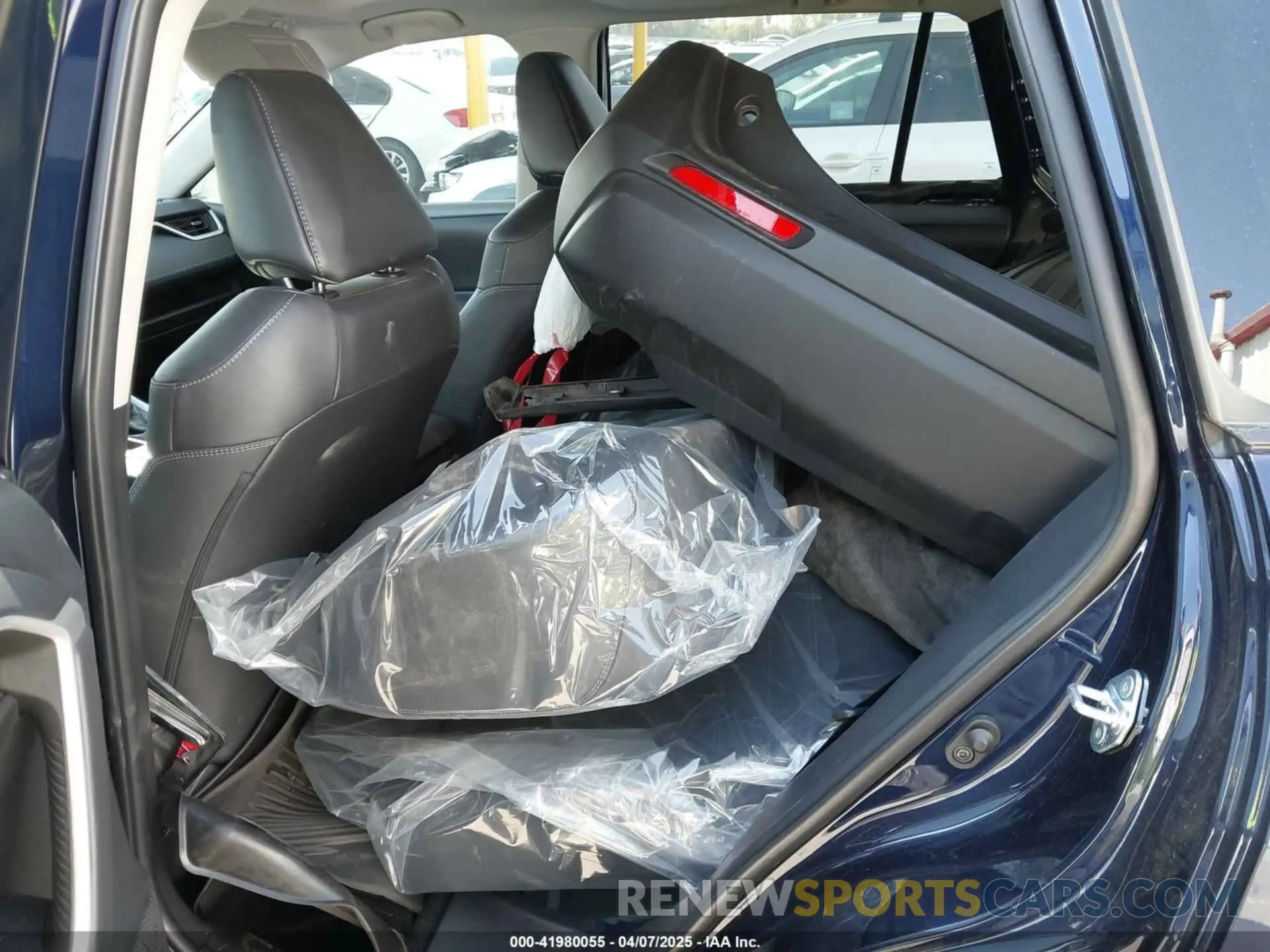 8 Фотография поврежденного автомобиля 2T3C1RFV1NW202494 TOYOTA RAV4 2022