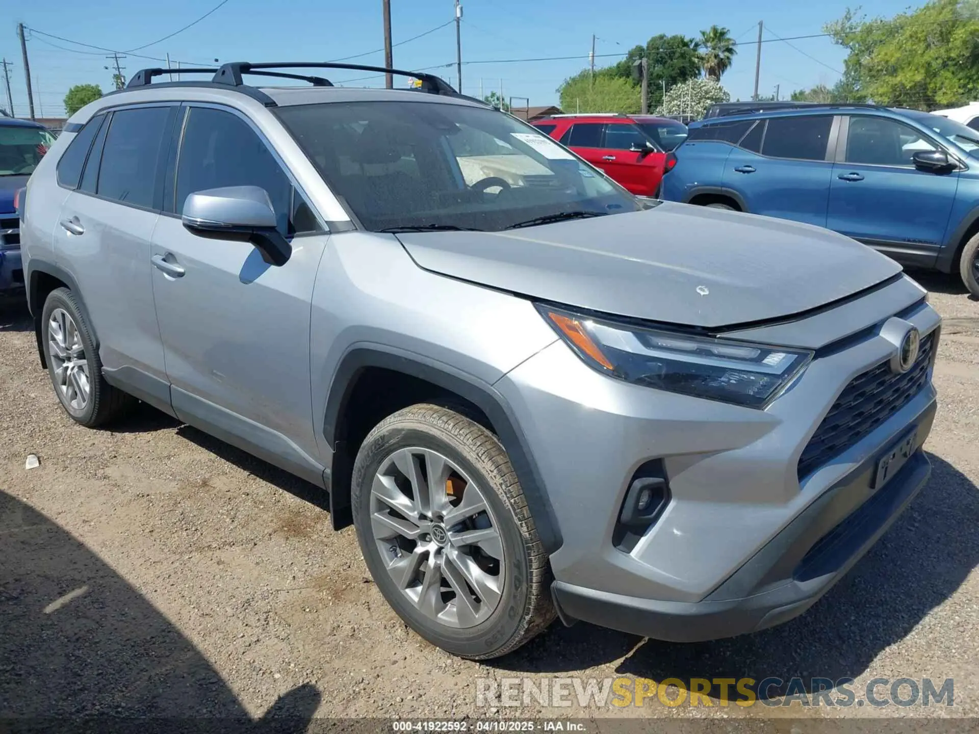 1 Photograph of a damaged car 2T3C1RFV1NW231686 TOYOTA RAV4 2022