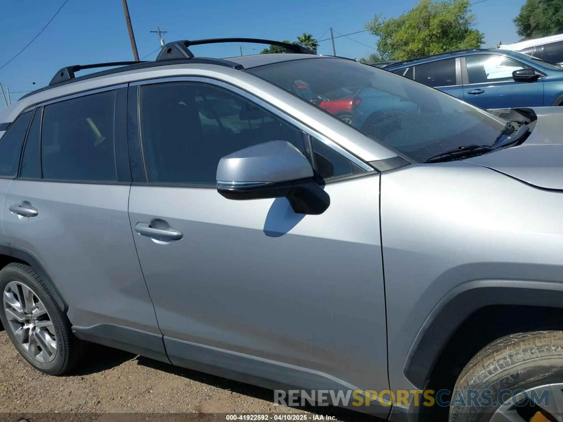 12 Photograph of a damaged car 2T3C1RFV1NW231686 TOYOTA RAV4 2022