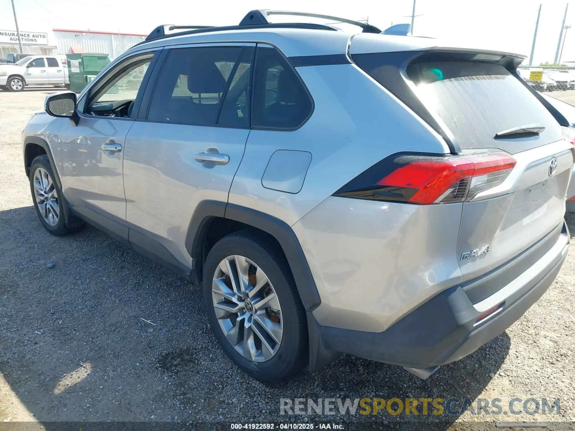 3 Photograph of a damaged car 2T3C1RFV1NW231686 TOYOTA RAV4 2022