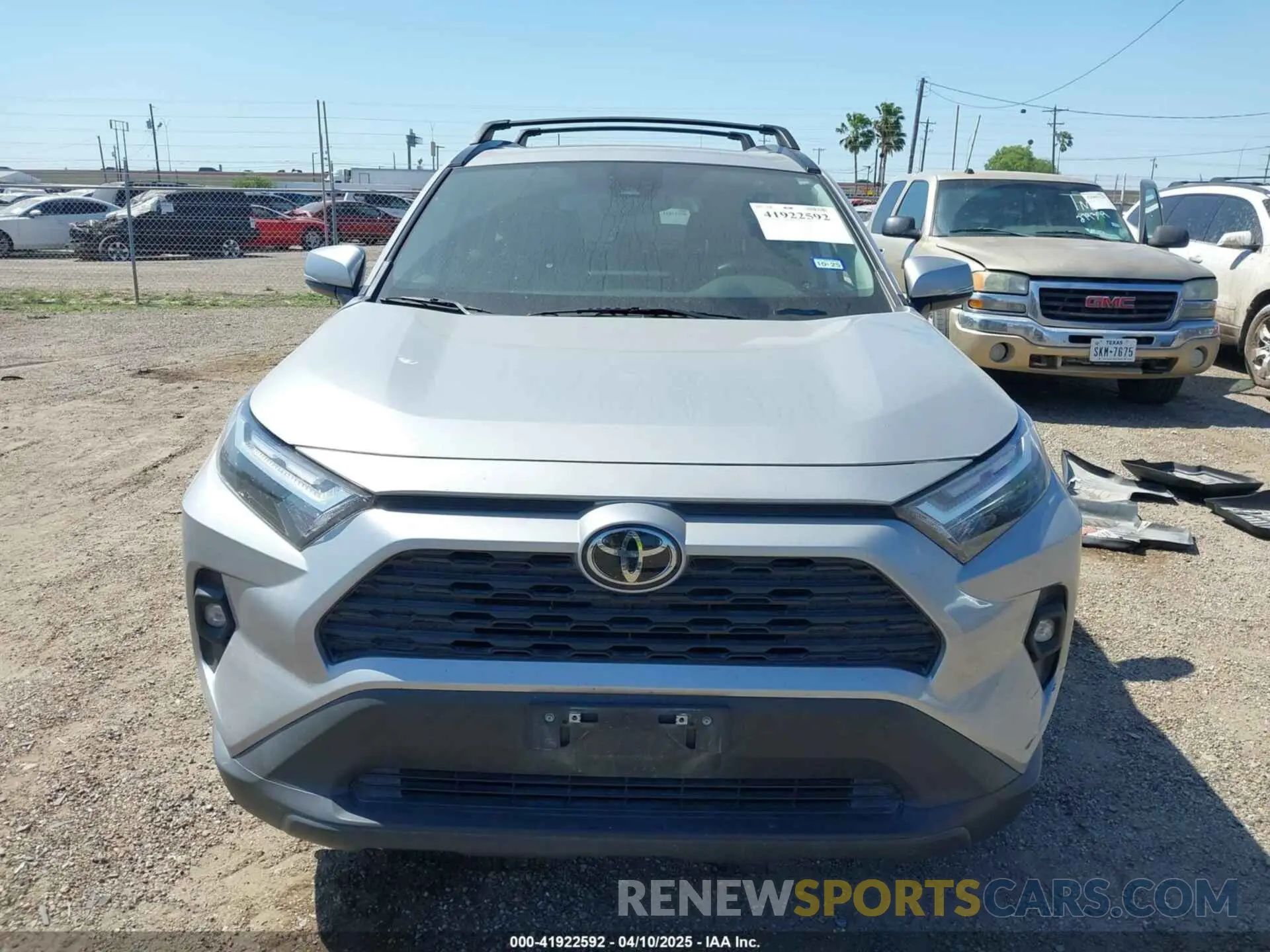 6 Photograph of a damaged car 2T3C1RFV1NW231686 TOYOTA RAV4 2022