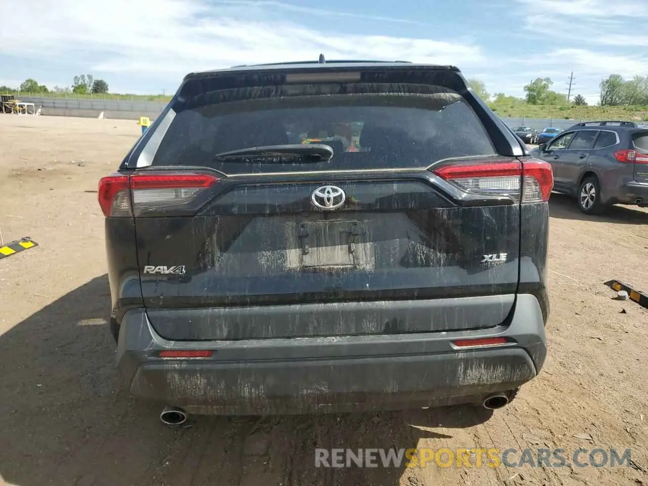 6 Photograph of a damaged car 2T3C1RFV2NC206720 TOYOTA RAV4 2022