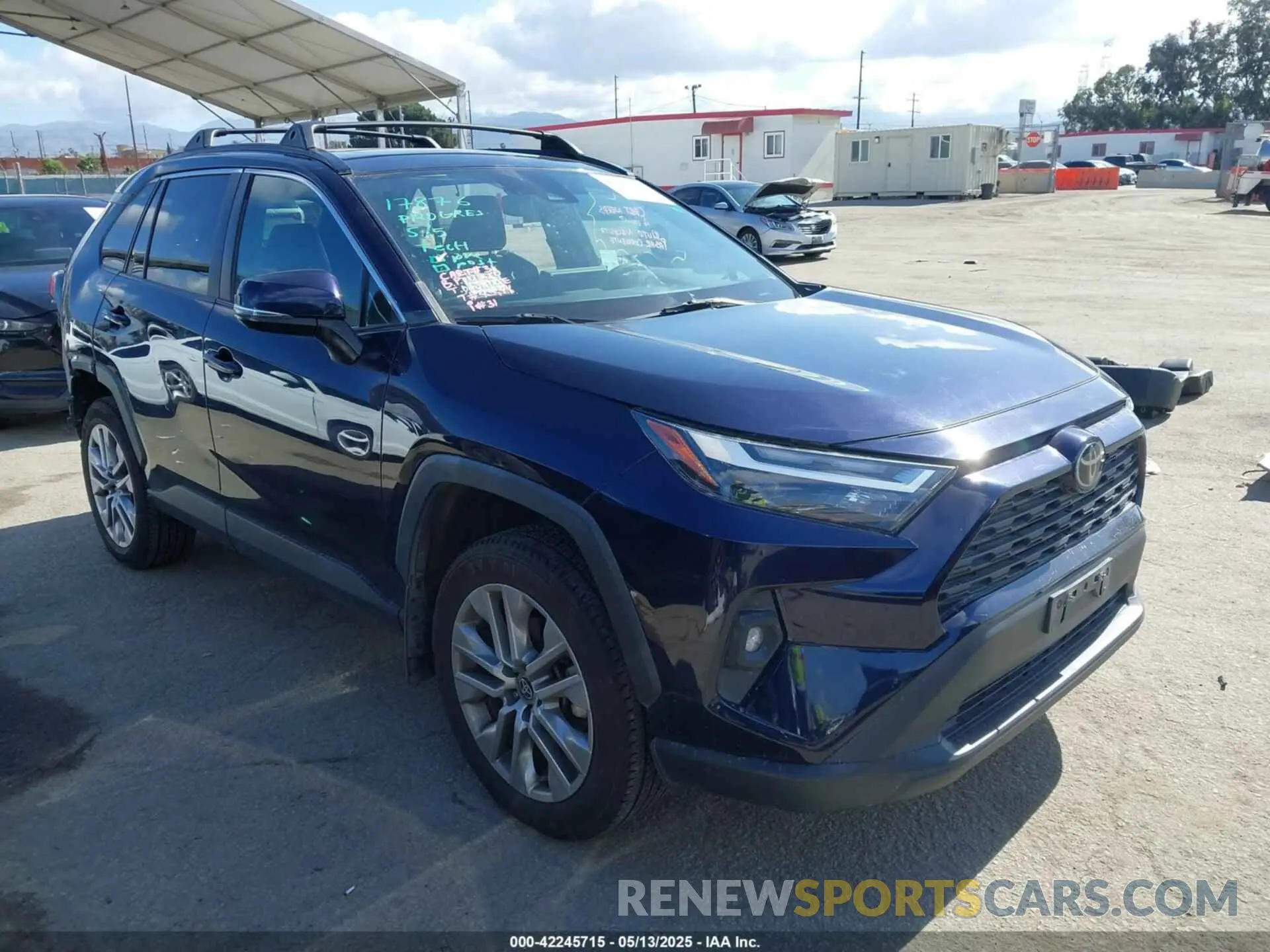 1 Photograph of a damaged car 2T3C1RFV2NW191537 TOYOTA RAV4 2022
