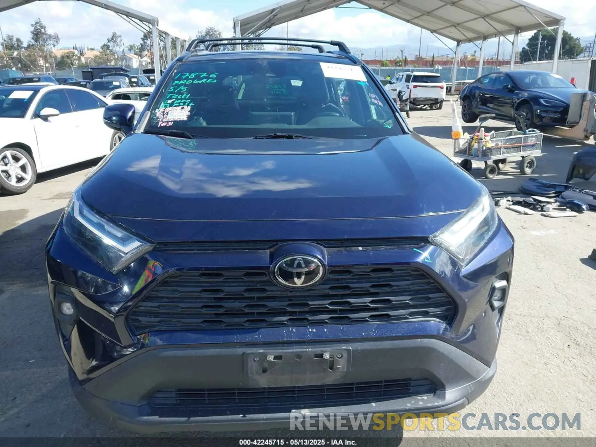 13 Photograph of a damaged car 2T3C1RFV2NW191537 TOYOTA RAV4 2022