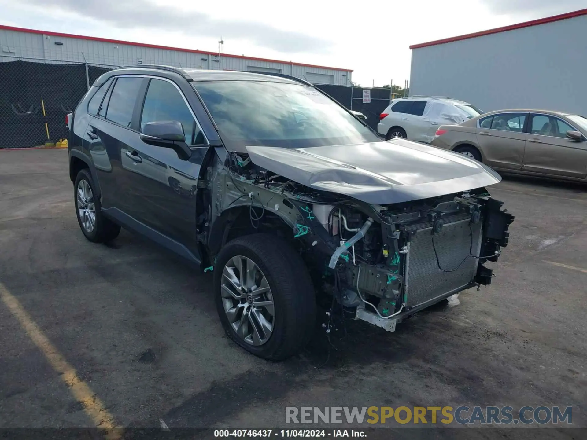 1 Photograph of a damaged car 2T3C1RFV3NC209450 TOYOTA RAV4 2022