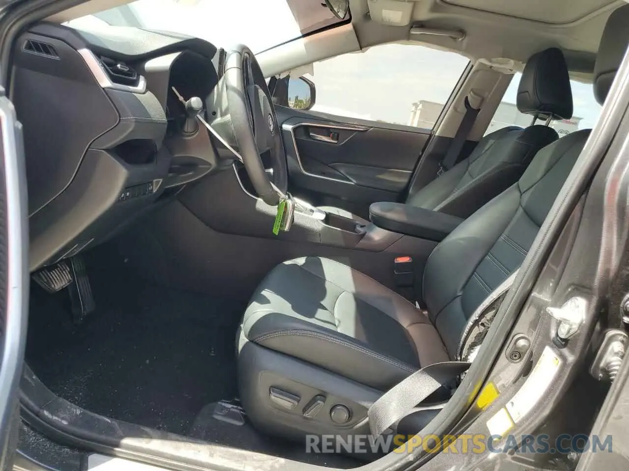 7 Photograph of a damaged car 2T3C1RFV7NC191454 TOYOTA RAV4 2022