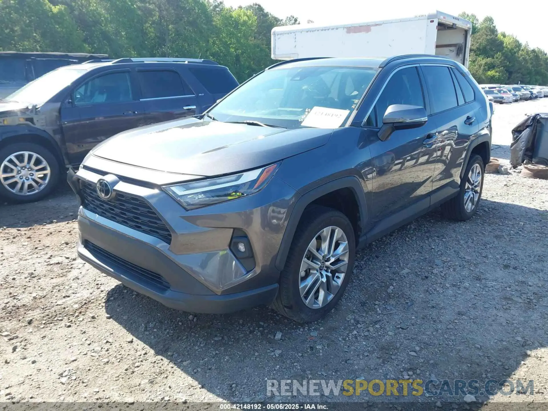 2 Photograph of a damaged car 2T3C1RFV7NC195861 TOYOTA RAV4 2022