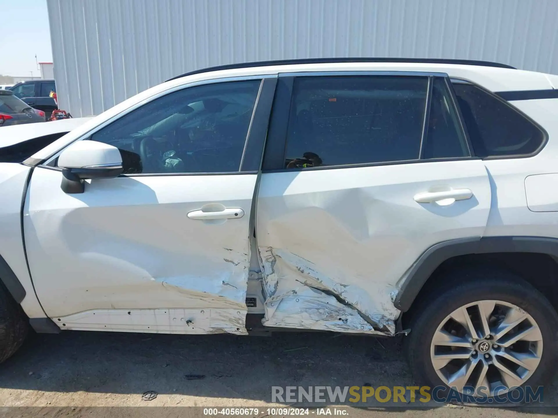 14 Photograph of a damaged car 2T3C1RFV7NW210731 TOYOTA RAV4 2022