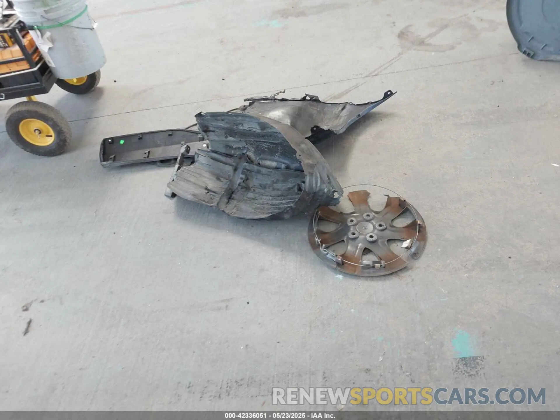 12 Photograph of a damaged car 2T3C1RFV8NC192497 TOYOTA RAV4 2022