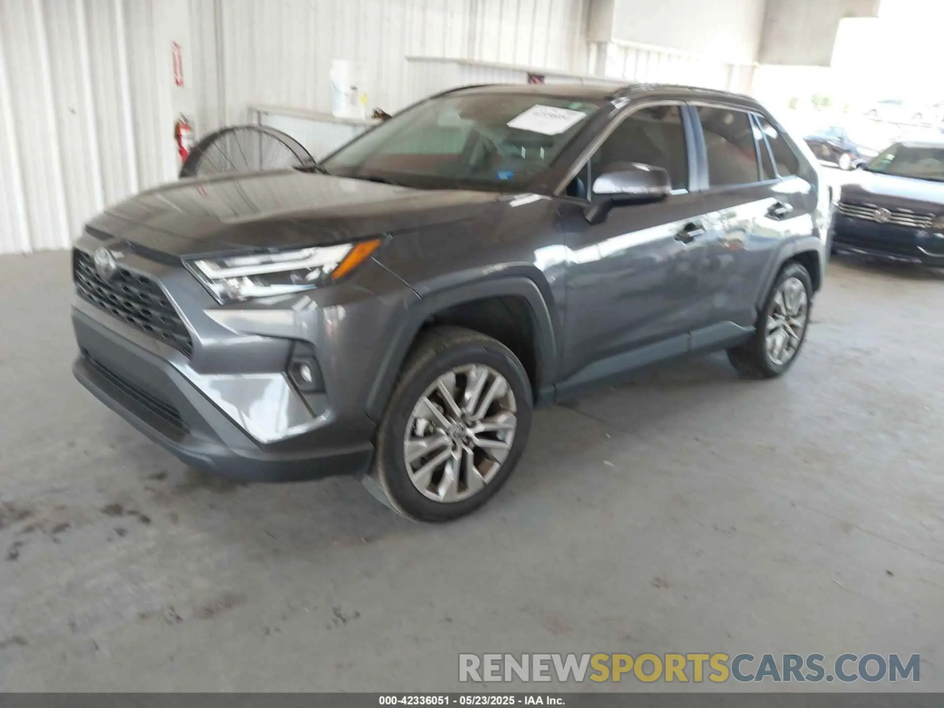 2 Photograph of a damaged car 2T3C1RFV8NC192497 TOYOTA RAV4 2022