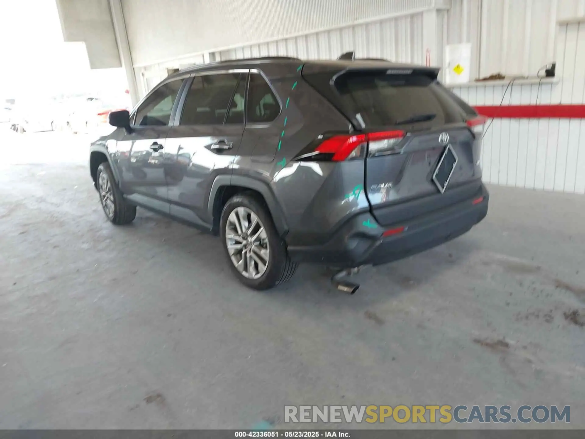 3 Photograph of a damaged car 2T3C1RFV8NC192497 TOYOTA RAV4 2022