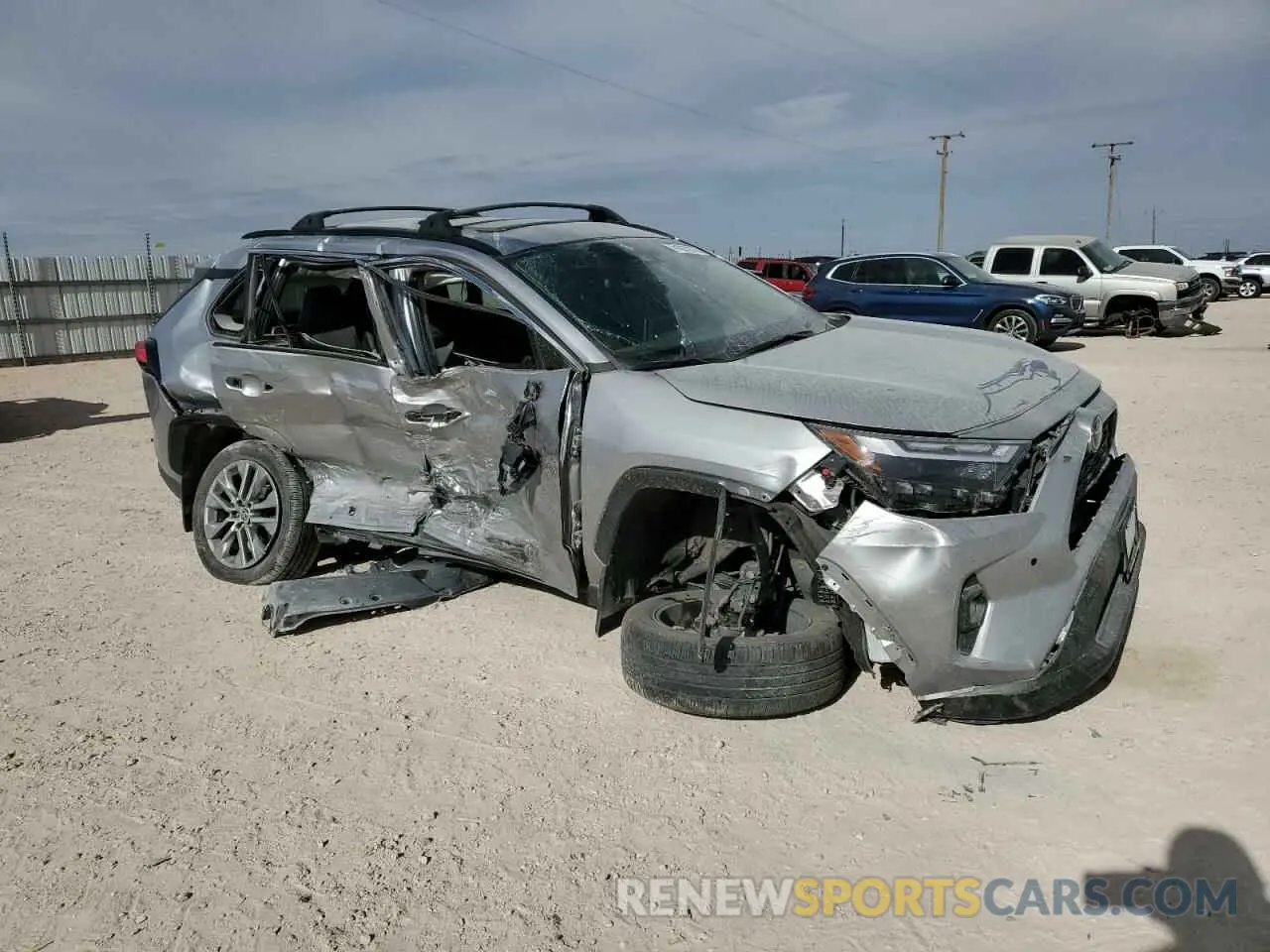 4 Photograph of a damaged car 2T3C1RFV9NC201918 TOYOTA RAV4 2022