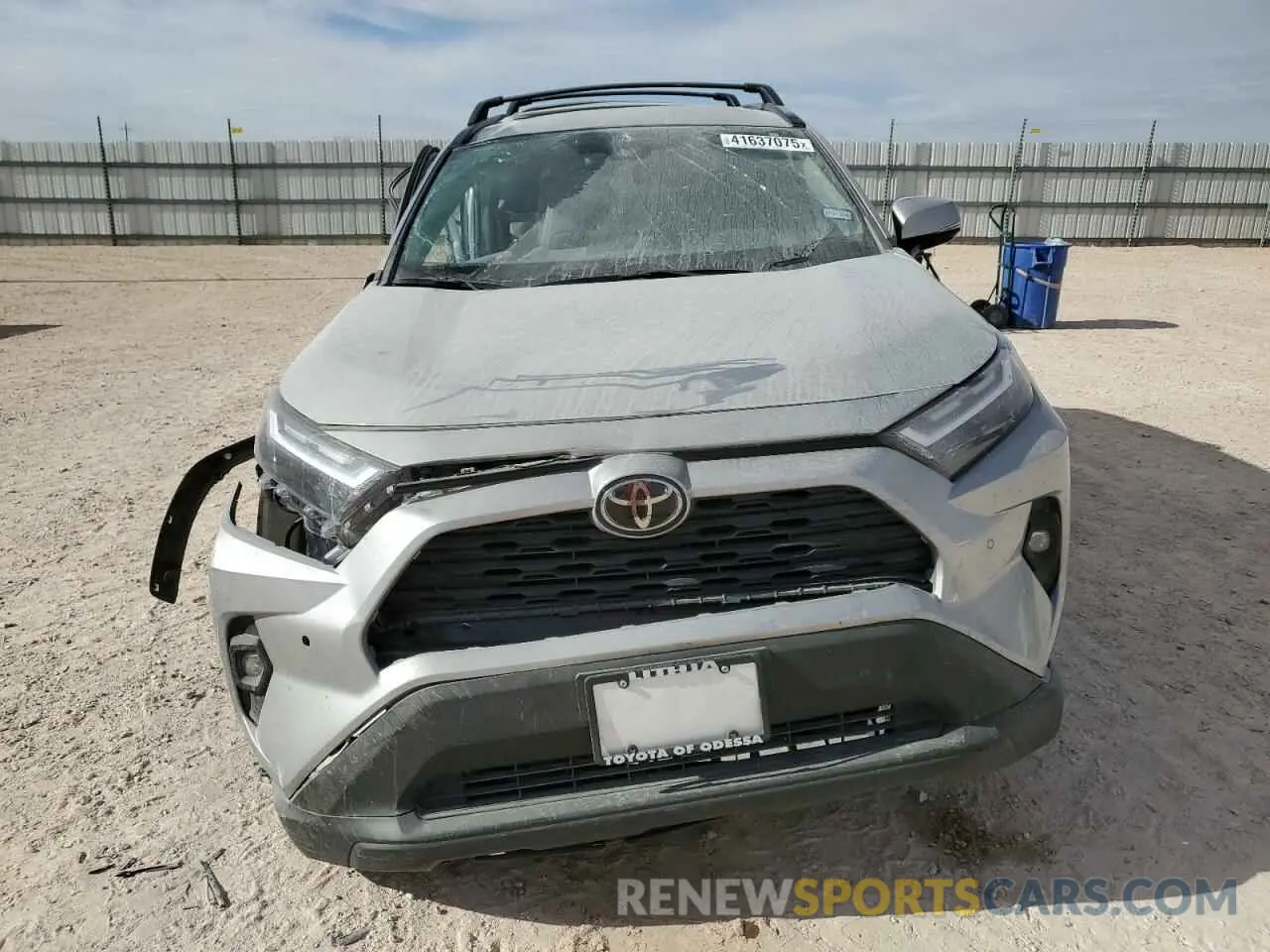 5 Photograph of a damaged car 2T3C1RFV9NC201918 TOYOTA RAV4 2022