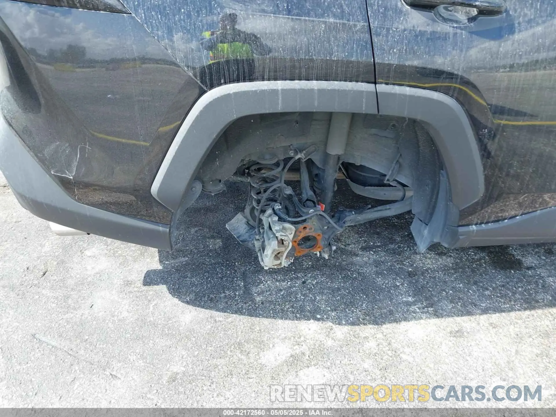 13 Photograph of a damaged car 2T3C1RFVXNC195269 TOYOTA RAV4 2022