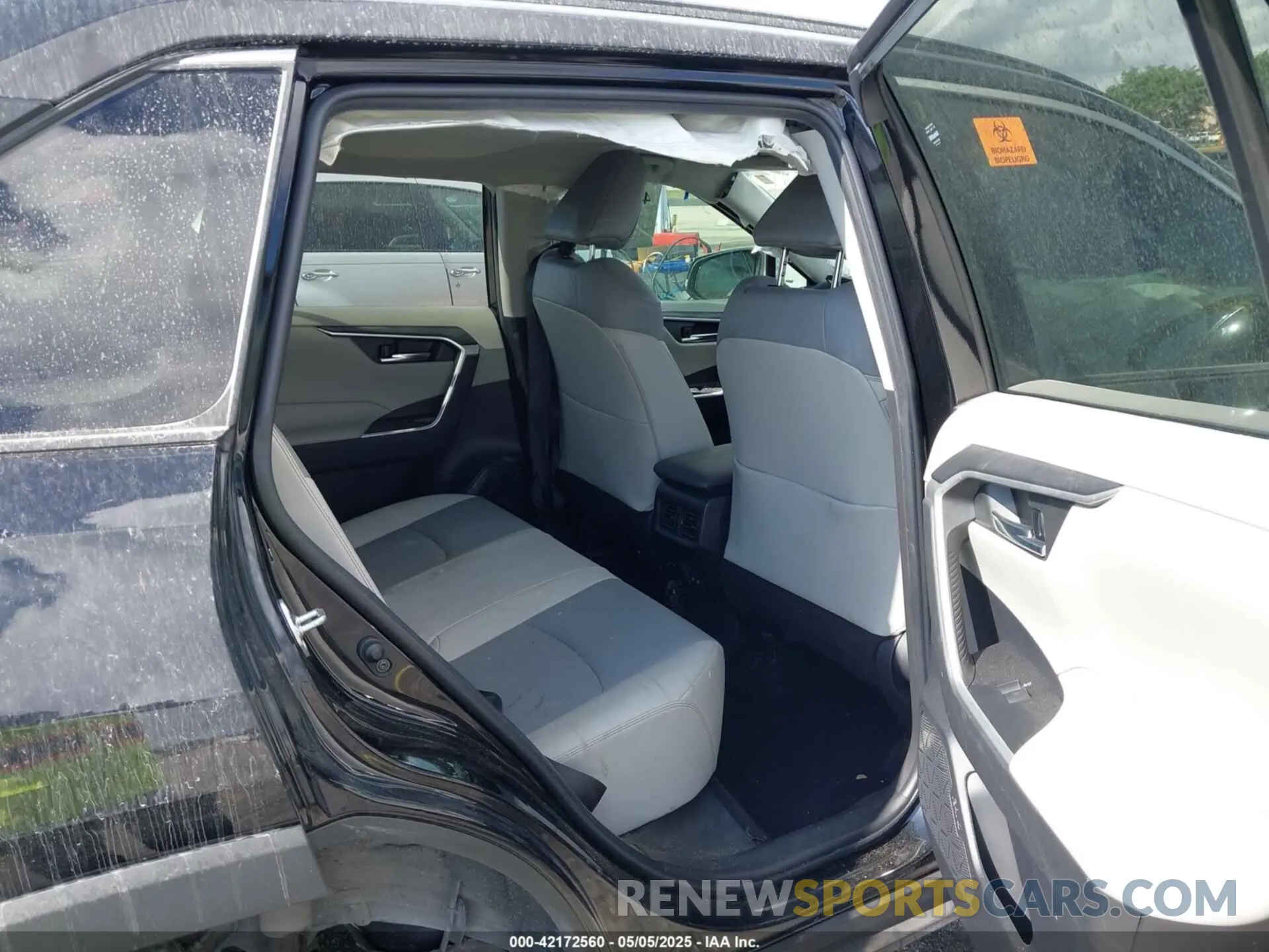 8 Photograph of a damaged car 2T3C1RFVXNC195269 TOYOTA RAV4 2022