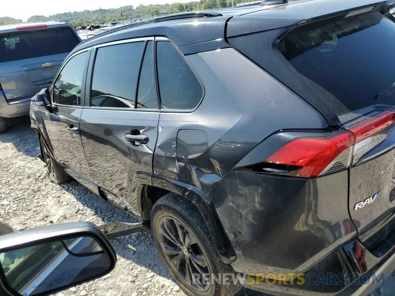 2 Photograph of a damaged car 2T3E6RFV0NW036463 TOYOTA RAV4 2022