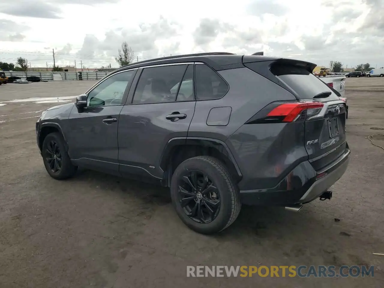 2 Фотография поврежденного автомобиля 2T3E6RFV3NW035713 TOYOTA RAV4 2022