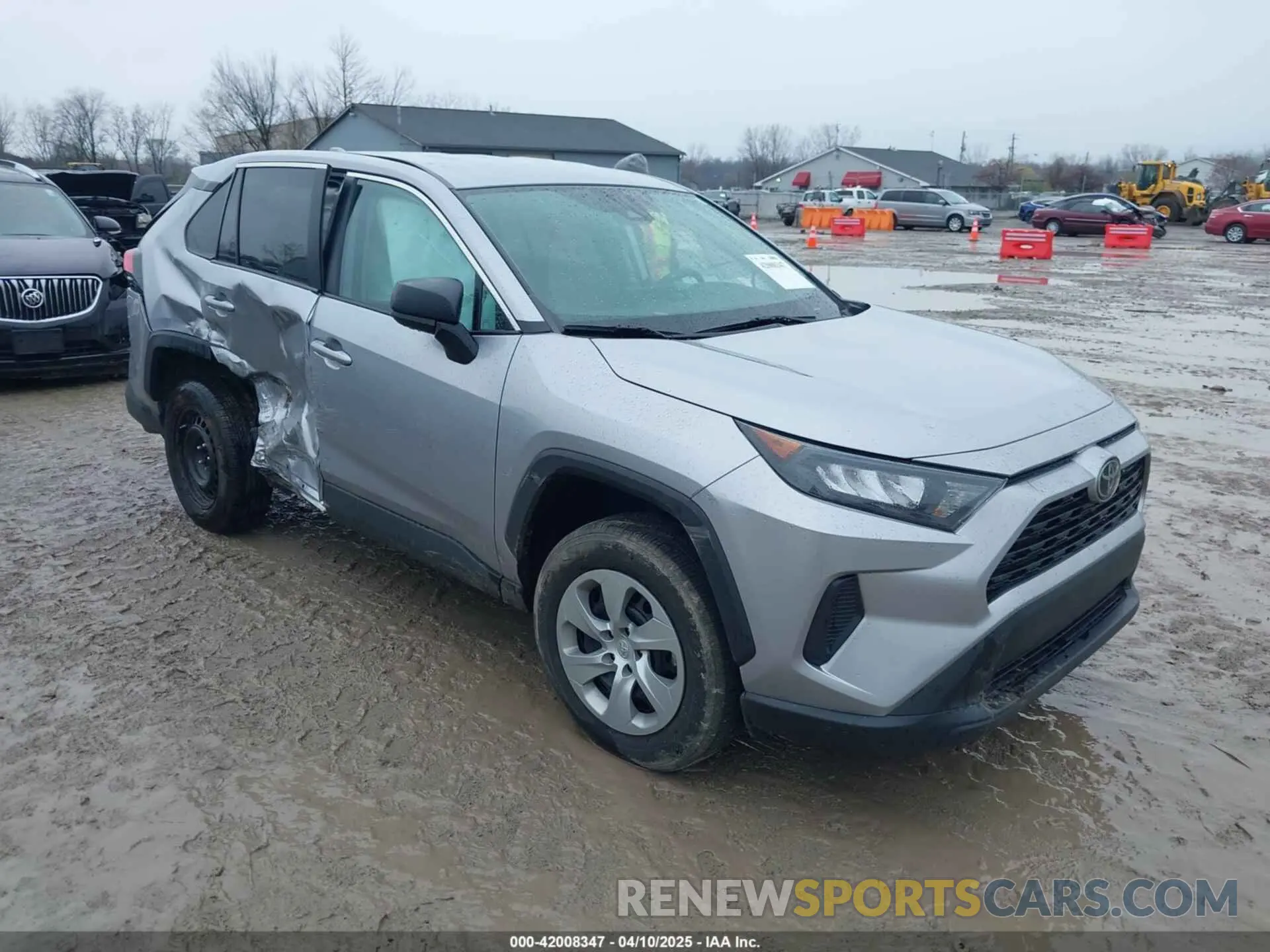 1 Photograph of a damaged car 2T3F1RFV0NC260675 TOYOTA RAV4 2022