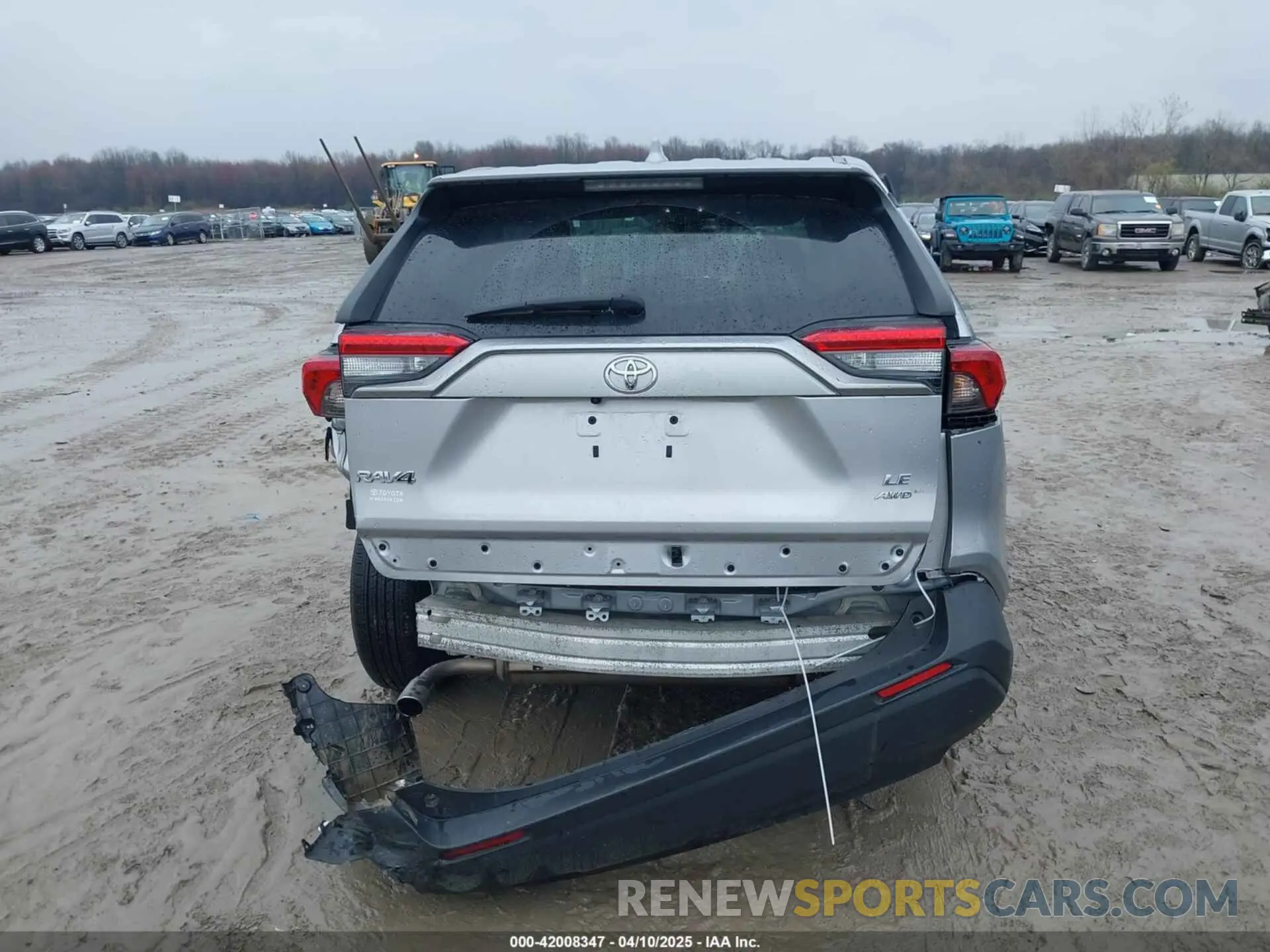 16 Photograph of a damaged car 2T3F1RFV0NC260675 TOYOTA RAV4 2022