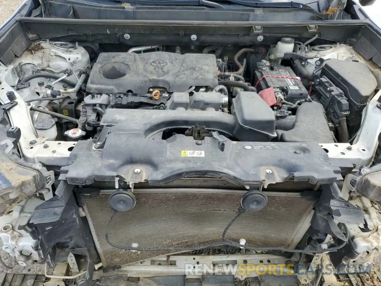 11 Photograph of a damaged car 2T3F1RFV0NC280019 TOYOTA RAV4 2022