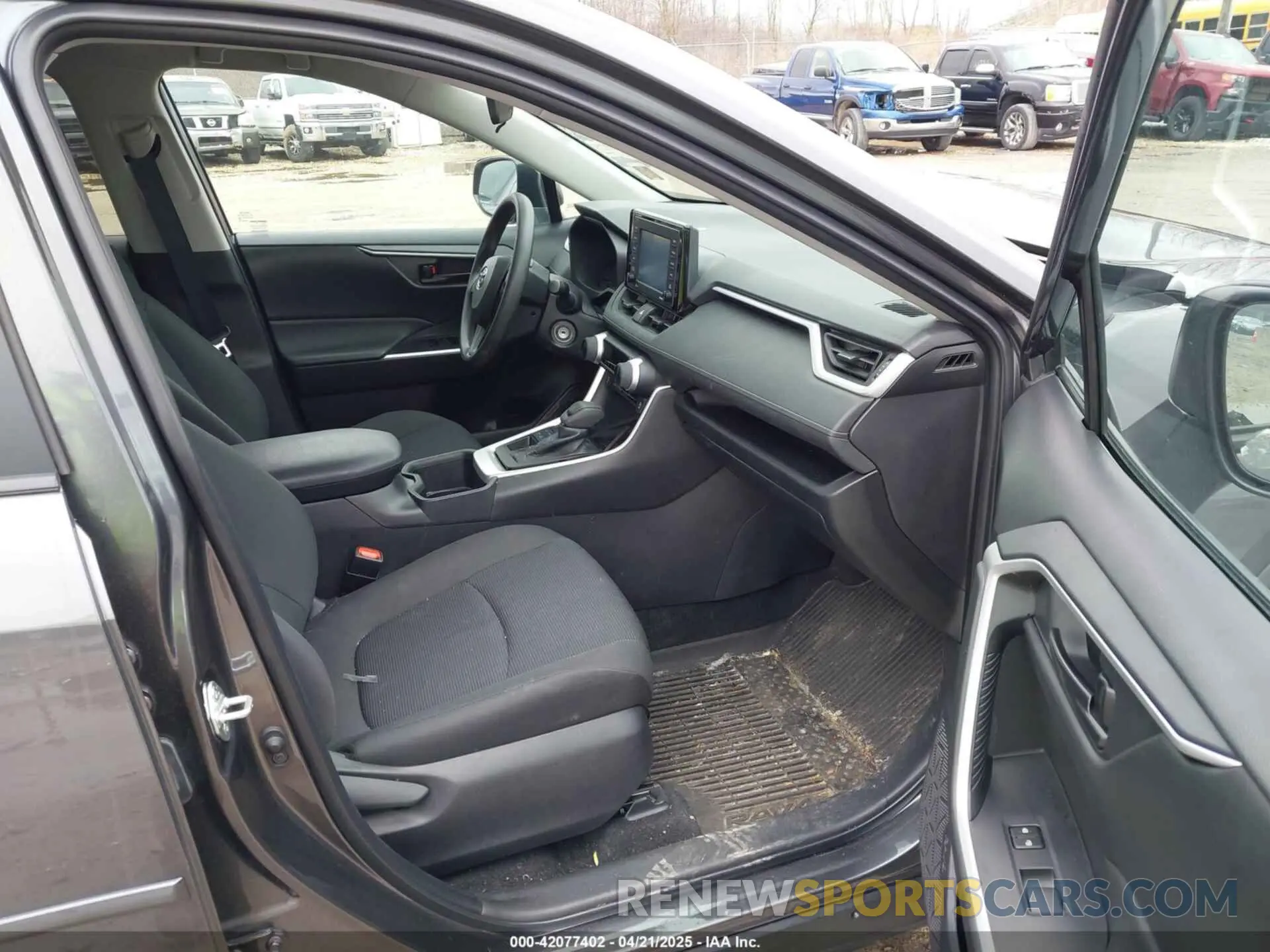 5 Фотография поврежденного автомобиля 2T3F1RFV0NC308188 TOYOTA RAV4 2022