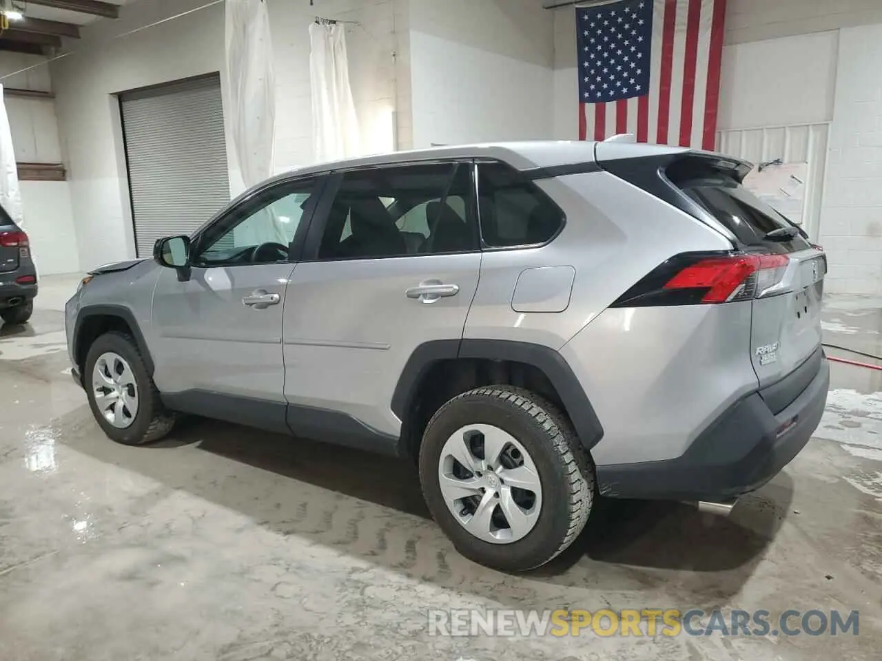 2 Photograph of a damaged car 2T3F1RFV1NC276867 TOYOTA RAV4 2022