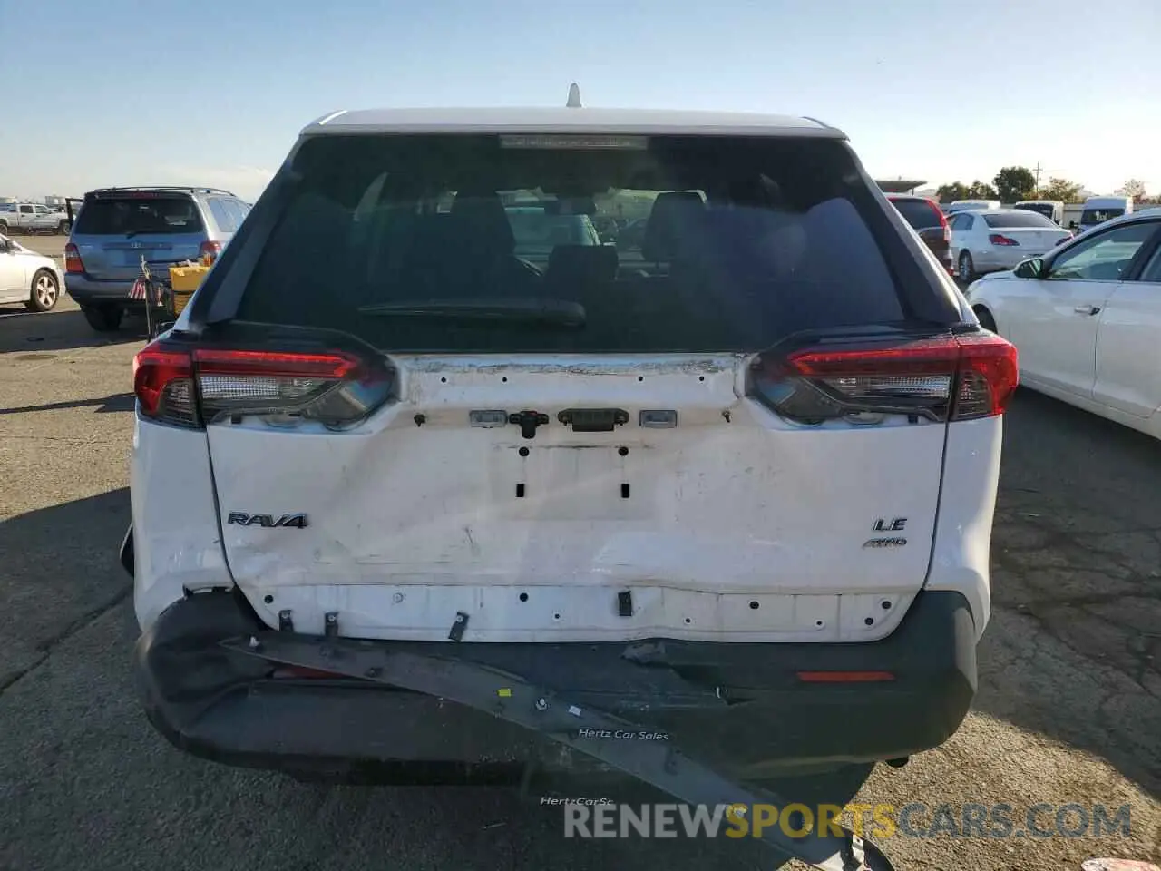 6 Photograph of a damaged car 2T3F1RFV1NW282635 TOYOTA RAV4 2022